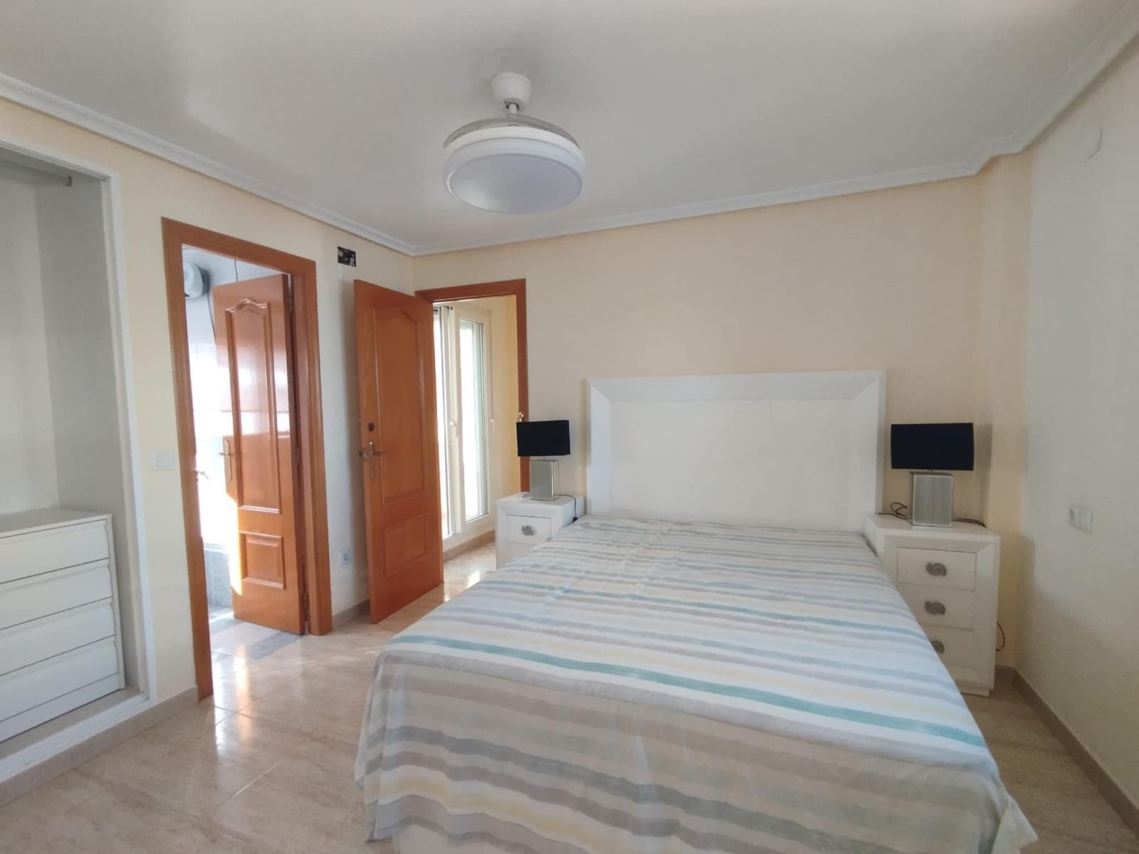 3 bedroom Semi-detached Villa for sale in Guardamar del Segura - € 370,000 (Ref: 9619152)