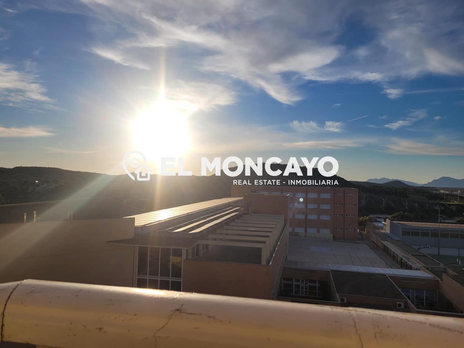 Ático de 4 habitaciones en Guardamar del Segura en venta - 229.000 € (Ref: 9625475)