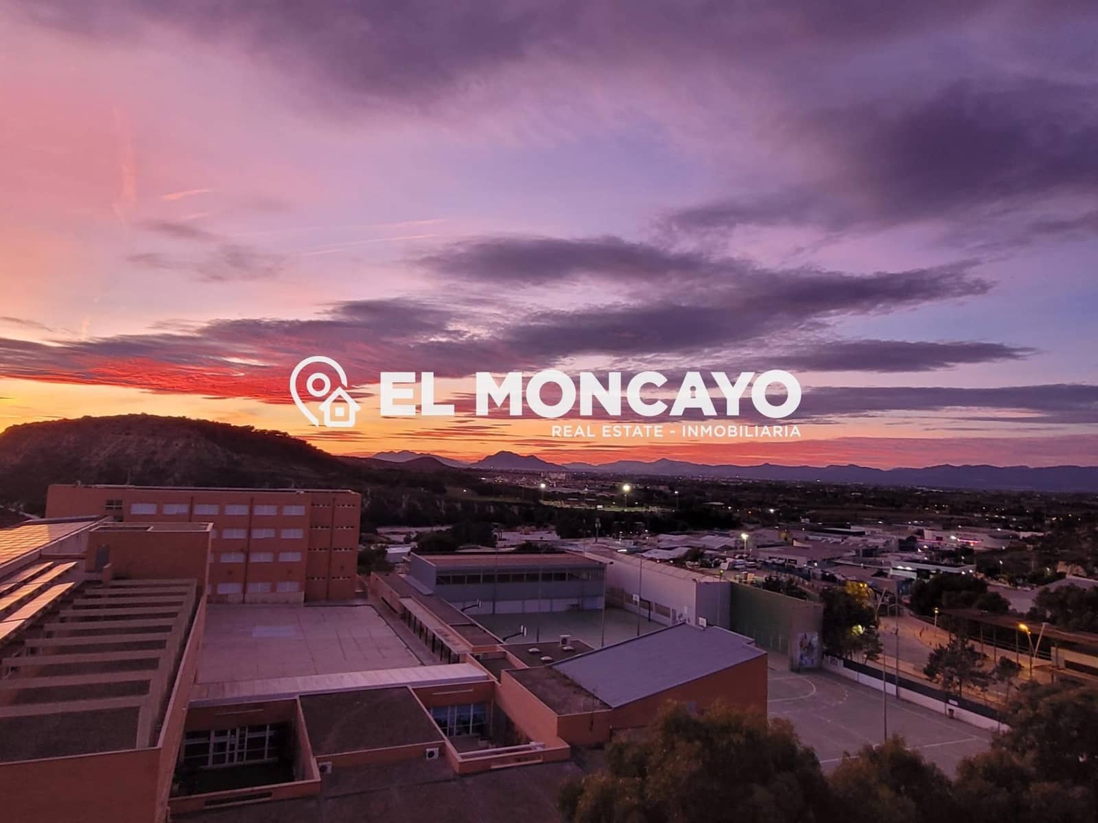 Ático de 4 habitaciones en Guardamar del Segura en venta - 229.000 € (Ref: 9625475)