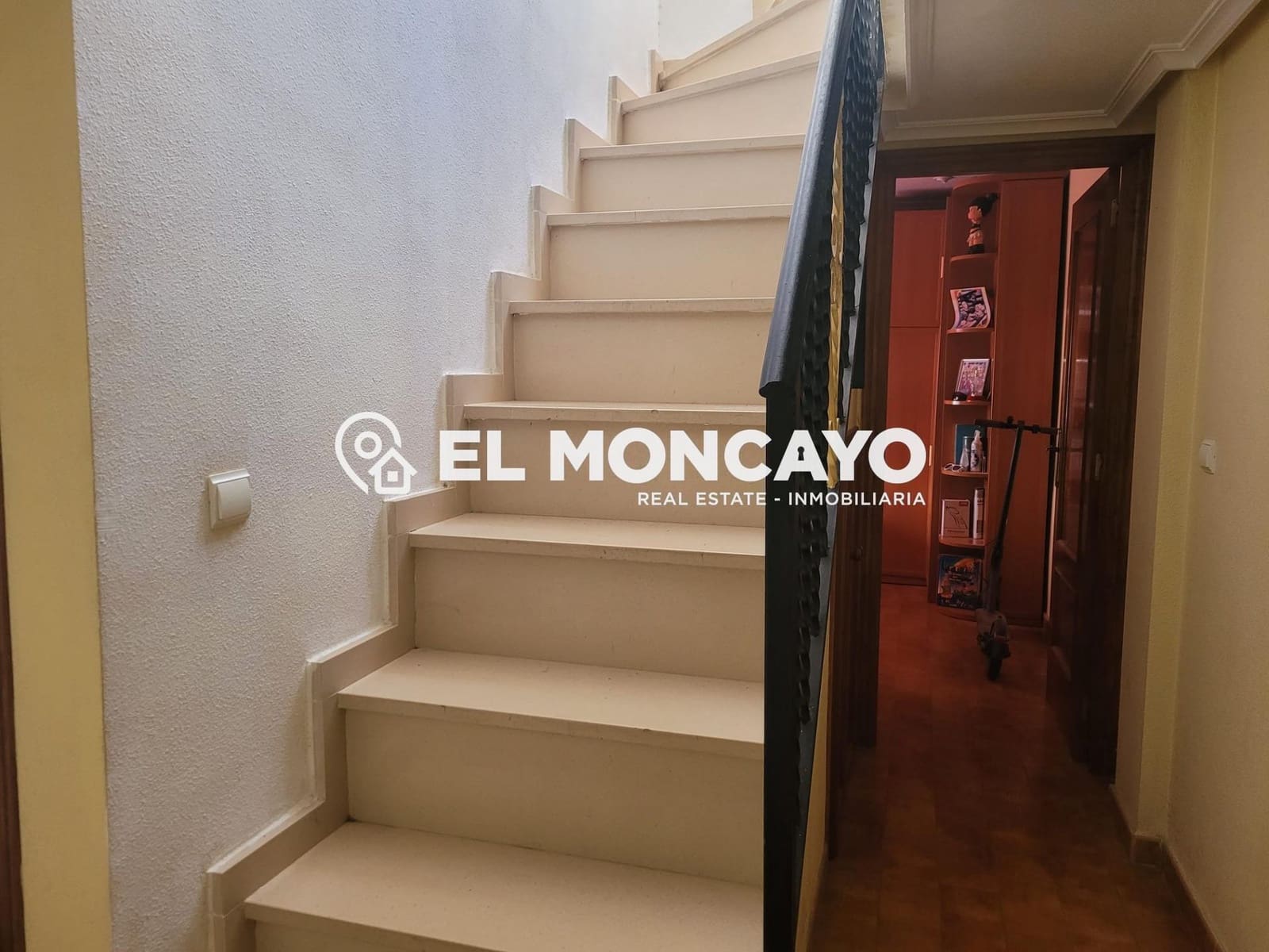 Ático de 4 habitaciones en Guardamar del Segura en venta - 229.000 € (Ref: 9625475)