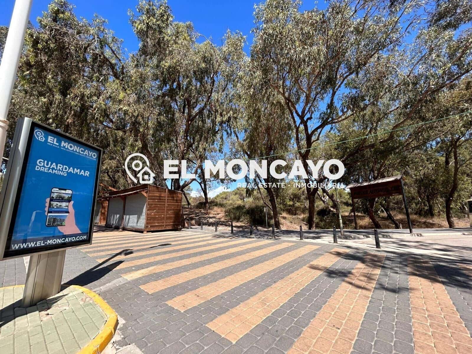 Ático de 4 habitaciones en Guardamar del Segura en venta - 229.000 € (Ref: 9625475)