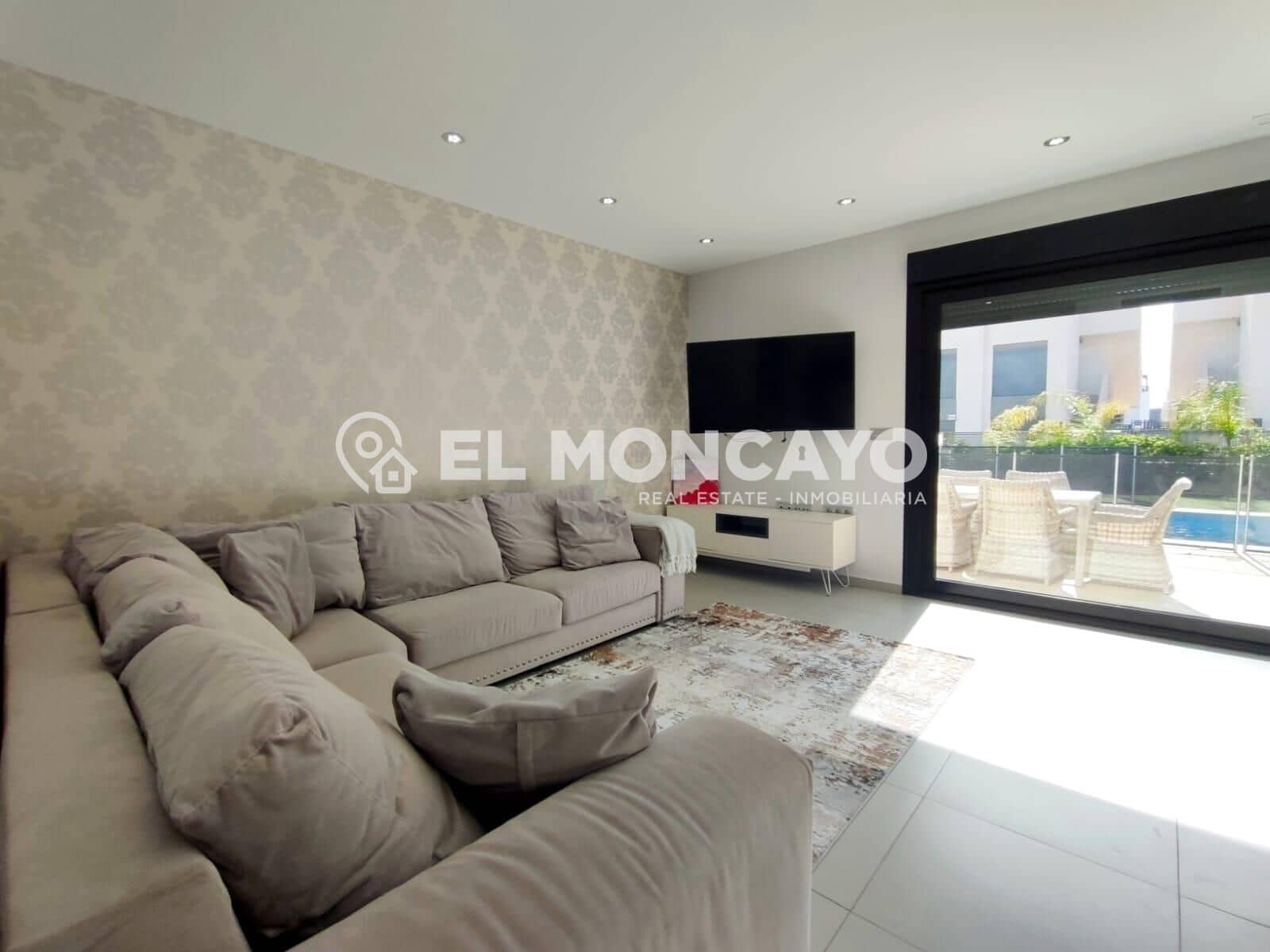 3 bedroom Villa for sale in Ciudad Quesada with pool - € 459,000 (Ref: 9625476)