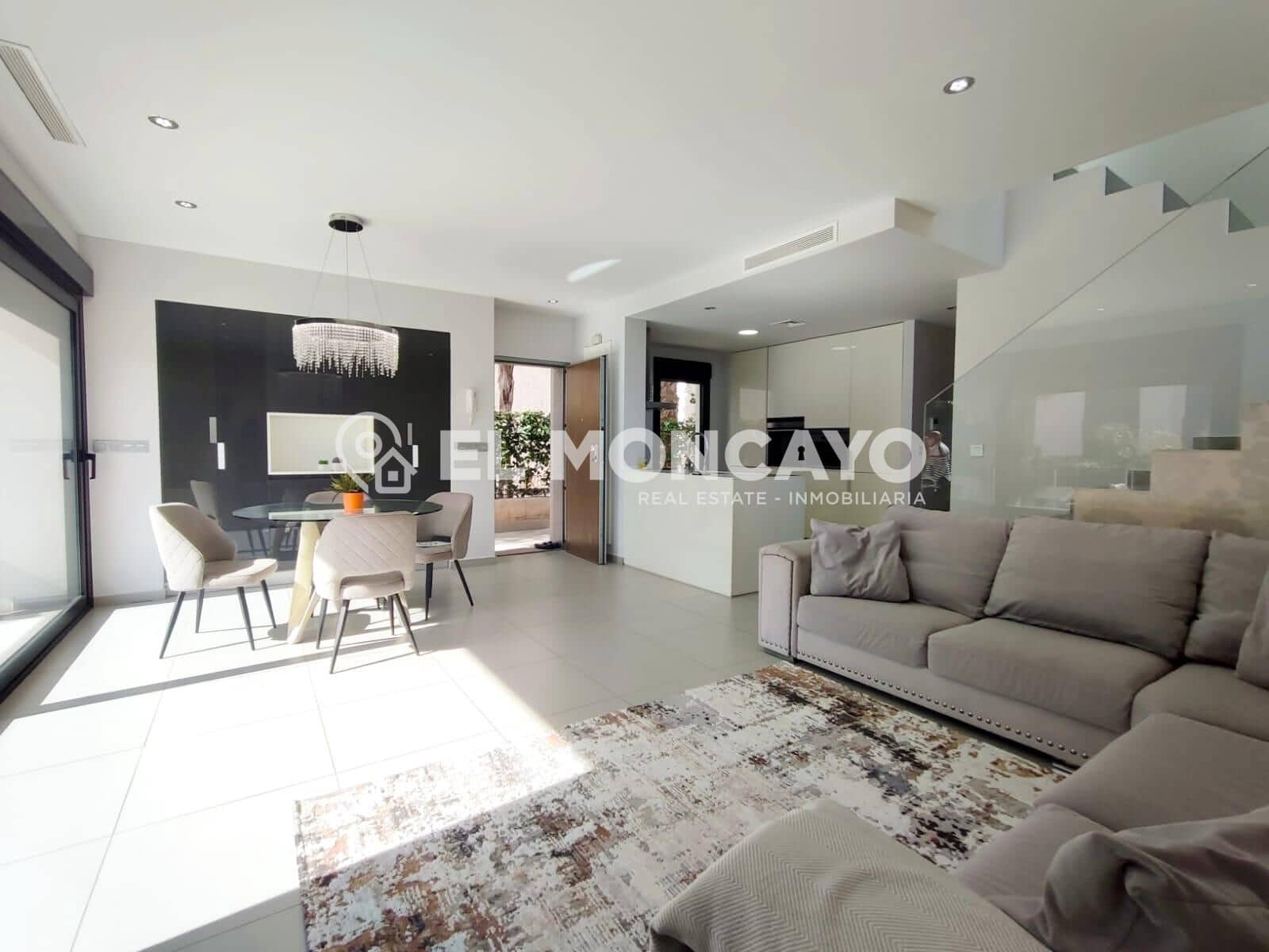 3 bedroom Villa for sale in Ciudad Quesada with pool - € 459,000 (Ref: 9625476)