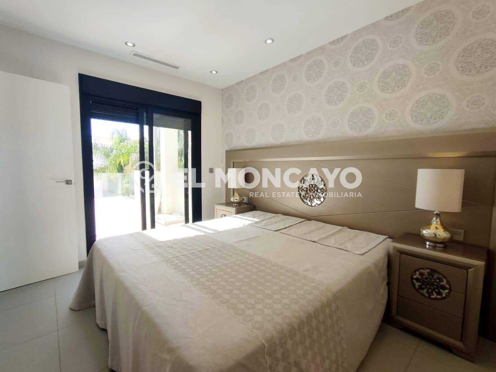 3 bedroom Villa for sale in Ciudad Quesada with pool - € 459,000 (Ref: 9625476)