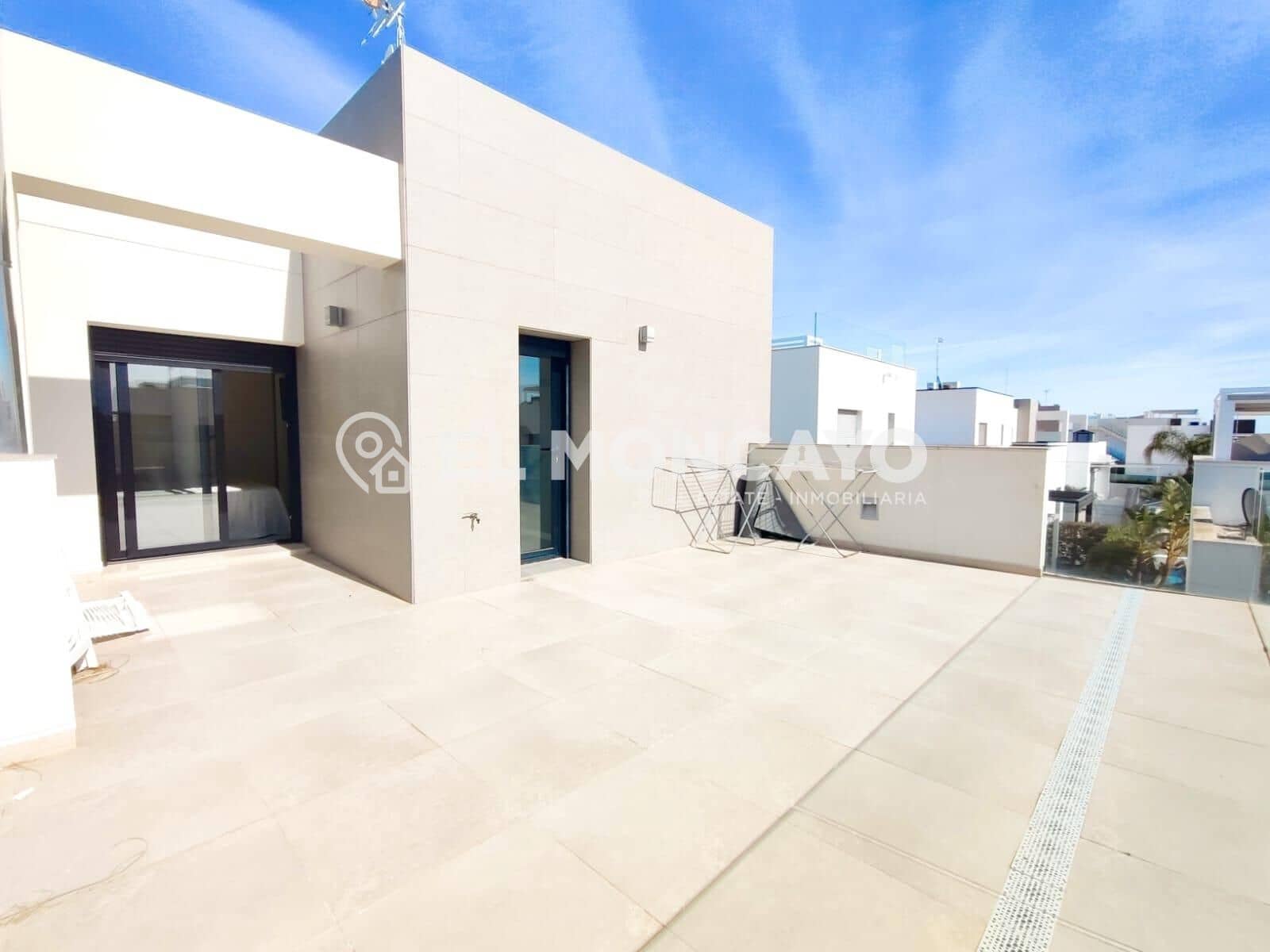 3 bedroom Villa for sale in Ciudad Quesada with pool - € 459,000 (Ref: 9625476)