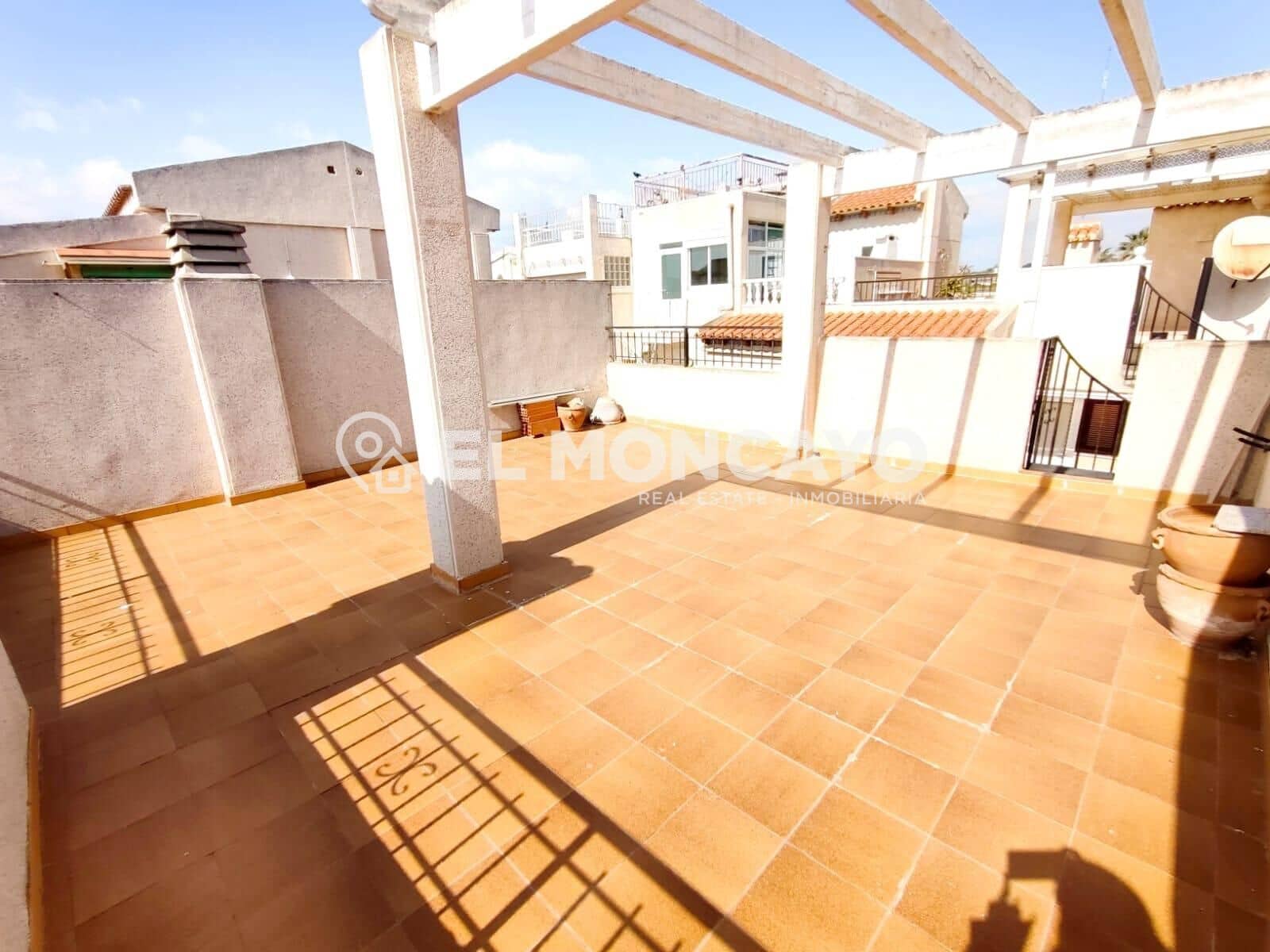 2 soverom Bungalow til salgs i Guardamar del Segura med svømmebasseng - € 135 900 (Ref: 9644938)