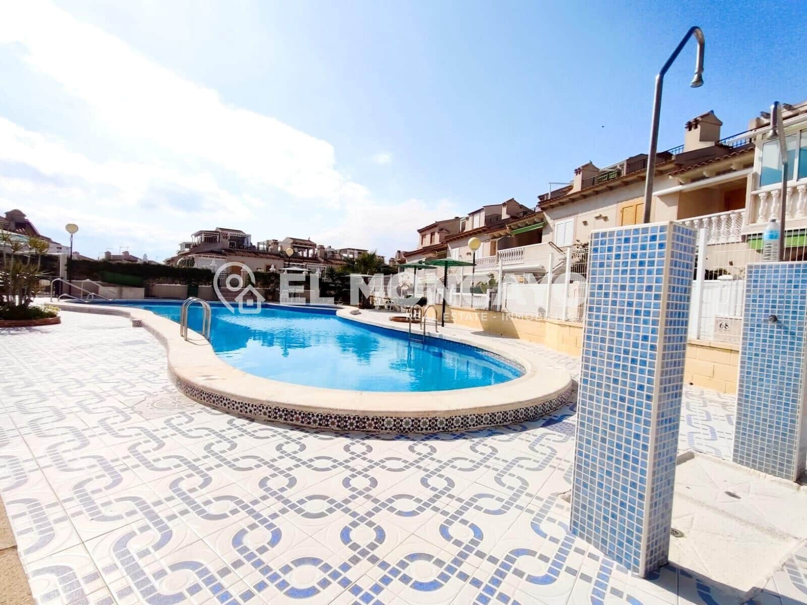 2 soverom Bungalow til salgs i Guardamar del Segura med svømmebasseng - € 135 900 (Ref: 9644938)