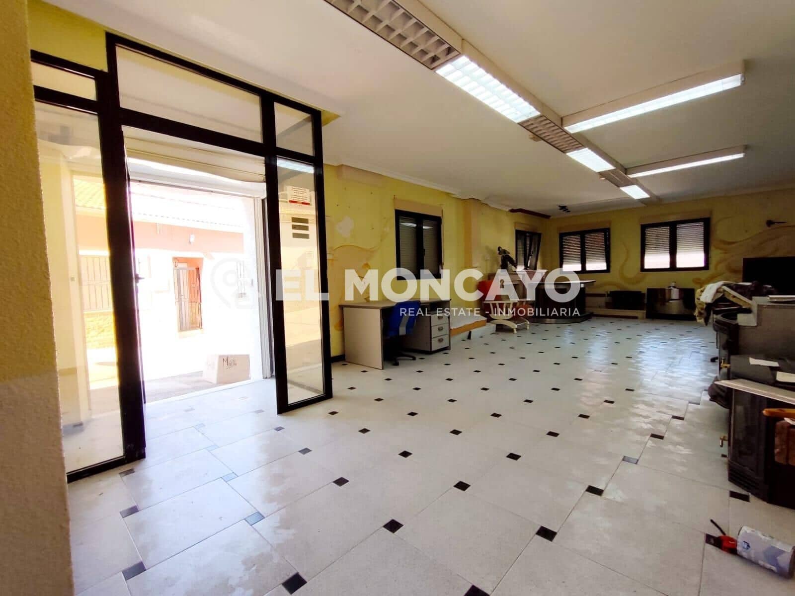 6 slaapkamer Halfvrijstaande villa te koop in Bigastro met garage - € 169.900 (Ref: 9644939)