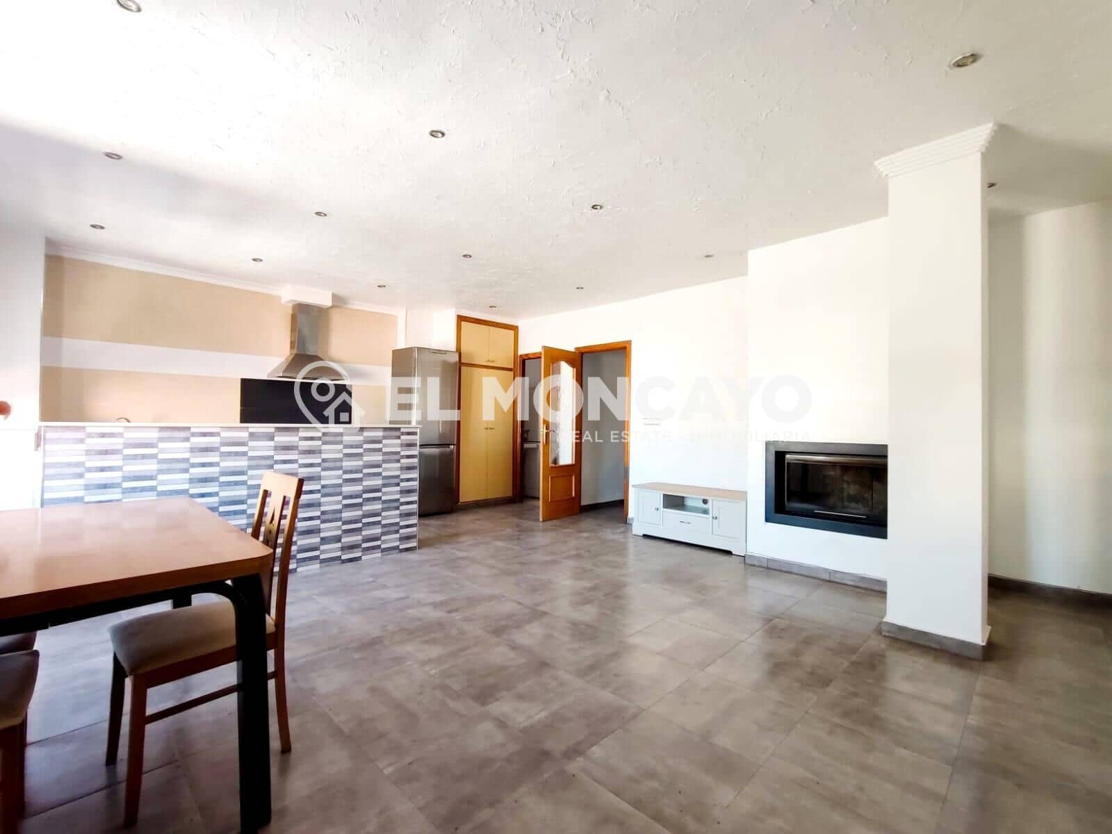 6 slaapkamer Halfvrijstaande villa te koop in Bigastro met garage - € 169.900 (Ref: 9644939)