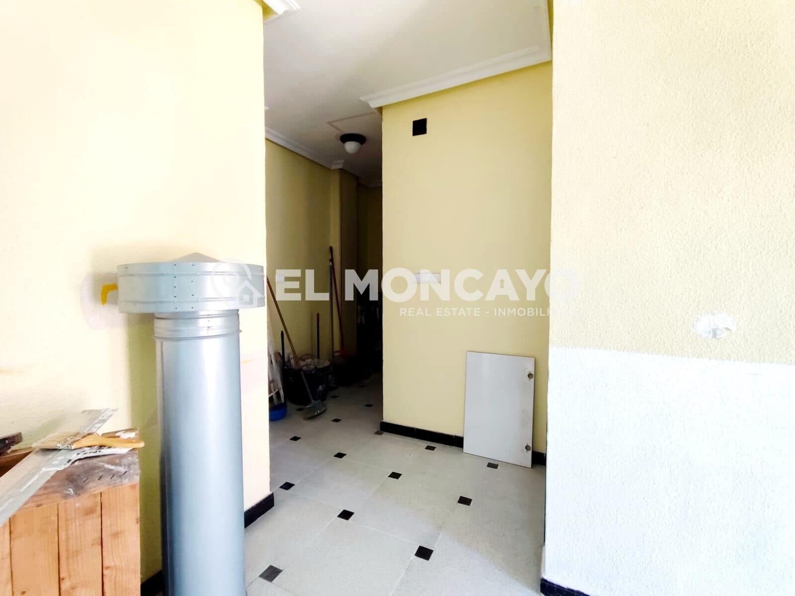 6 slaapkamer Halfvrijstaande villa te koop in Bigastro met garage - € 169.900 (Ref: 9644939)