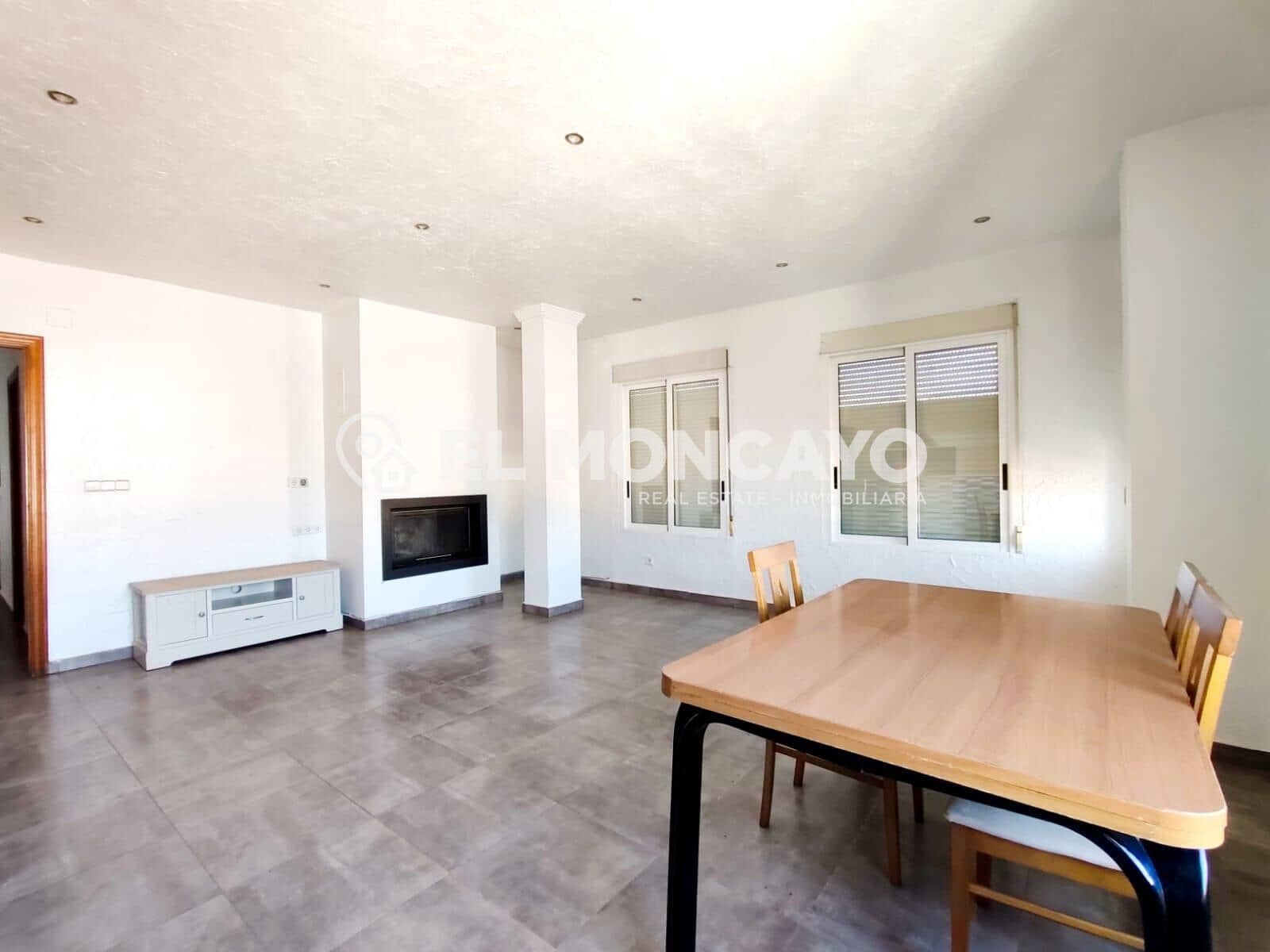 6 slaapkamer Halfvrijstaande villa te koop in Bigastro met garage - € 169.900 (Ref: 9644939)