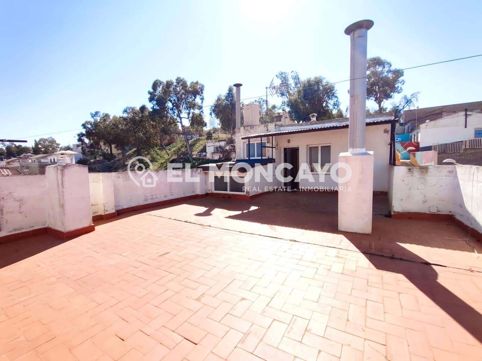 6 slaapkamer Halfvrijstaande villa te koop in Bigastro met garage - € 169.900 (Ref: 9644939)