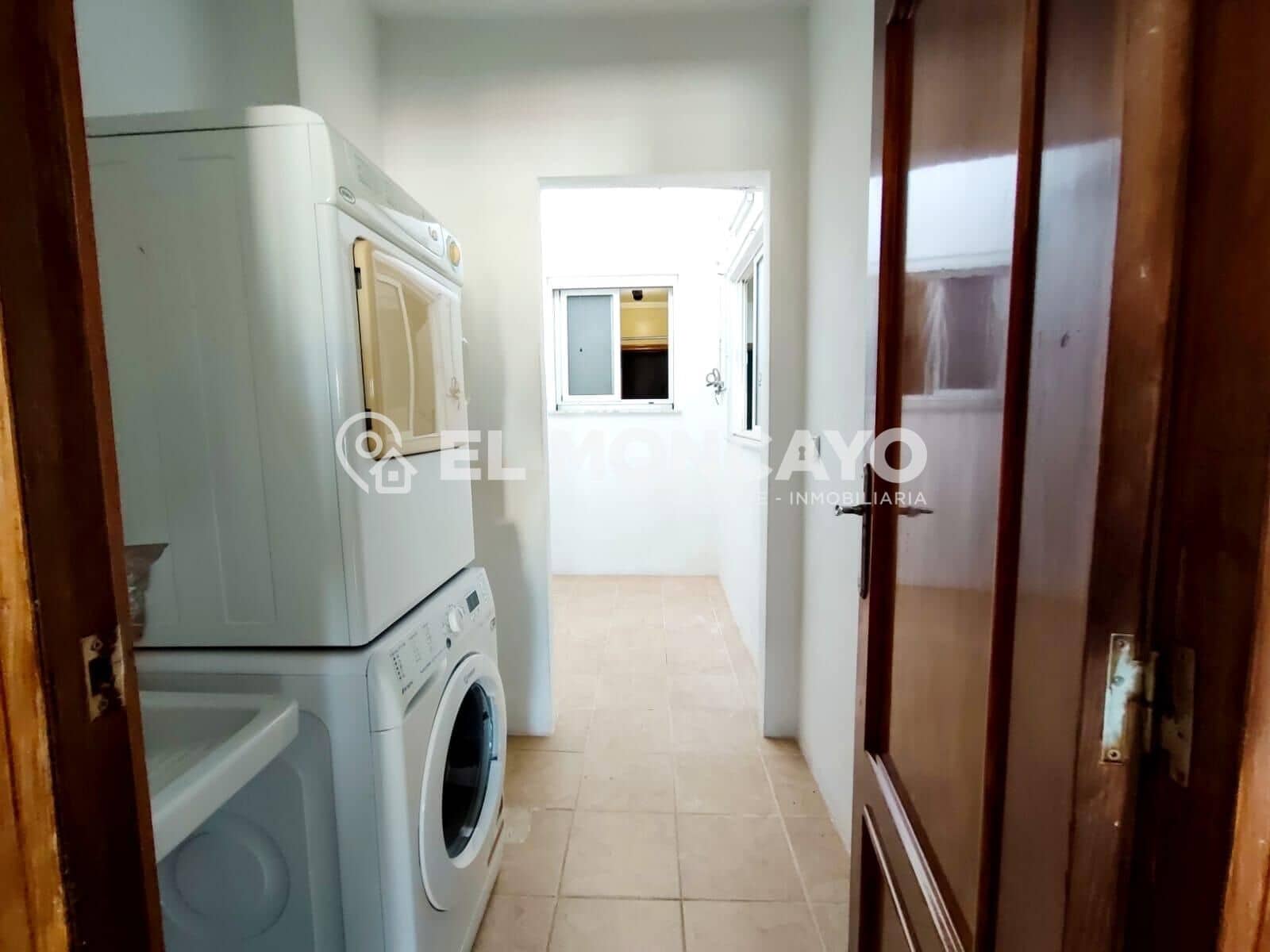 6 slaapkamer Halfvrijstaande villa te koop in Bigastro met garage - € 169.900 (Ref: 9644939)