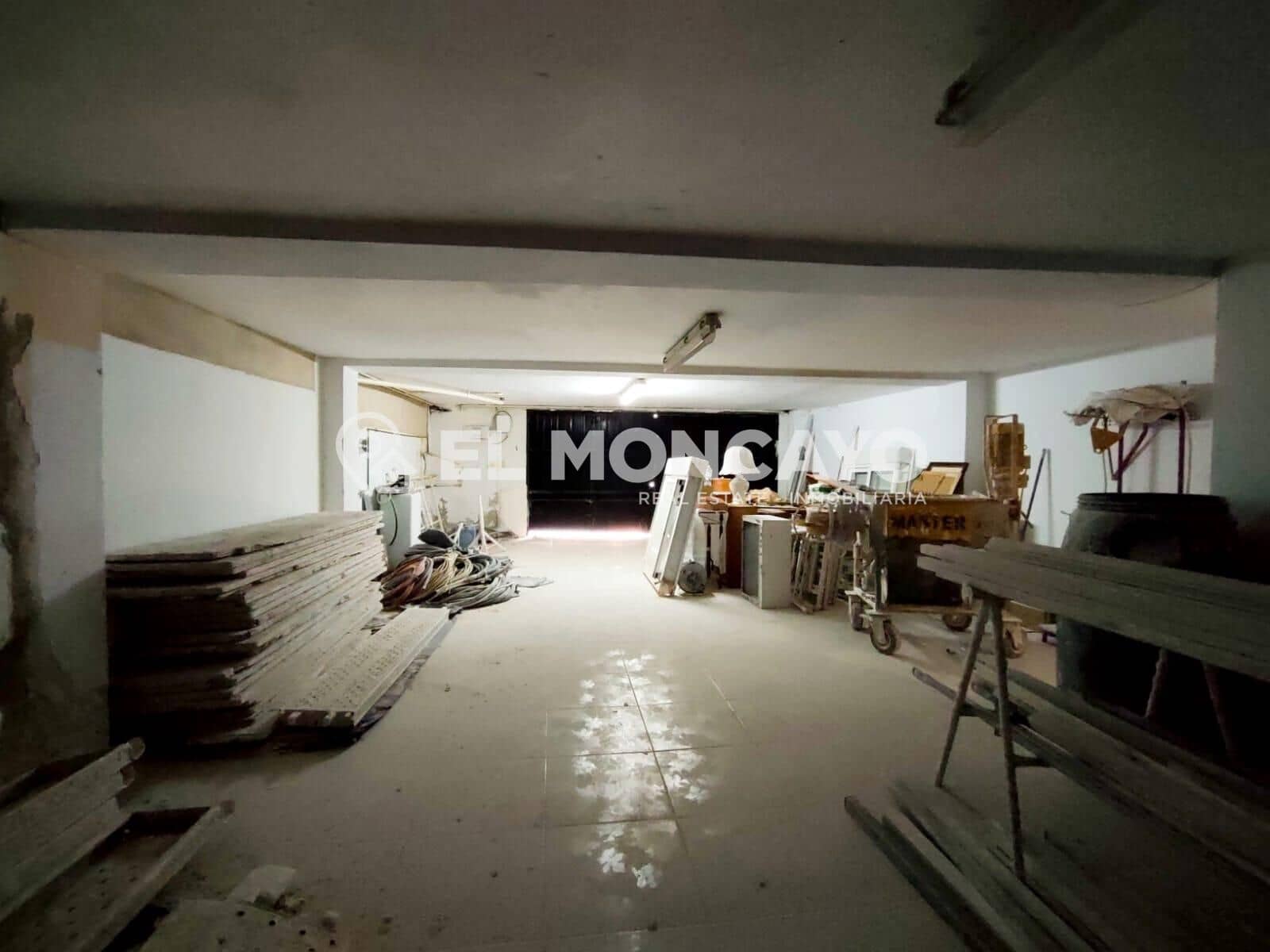 6 slaapkamer Halfvrijstaande villa te koop in Bigastro met garage - € 169.900 (Ref: 9644939)