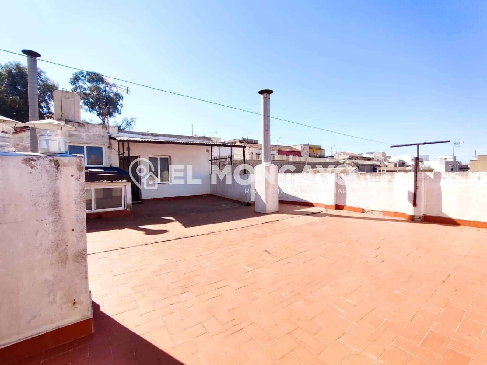 6 slaapkamer Halfvrijstaande villa te koop in Bigastro met garage - € 169.900 (Ref: 9644939)