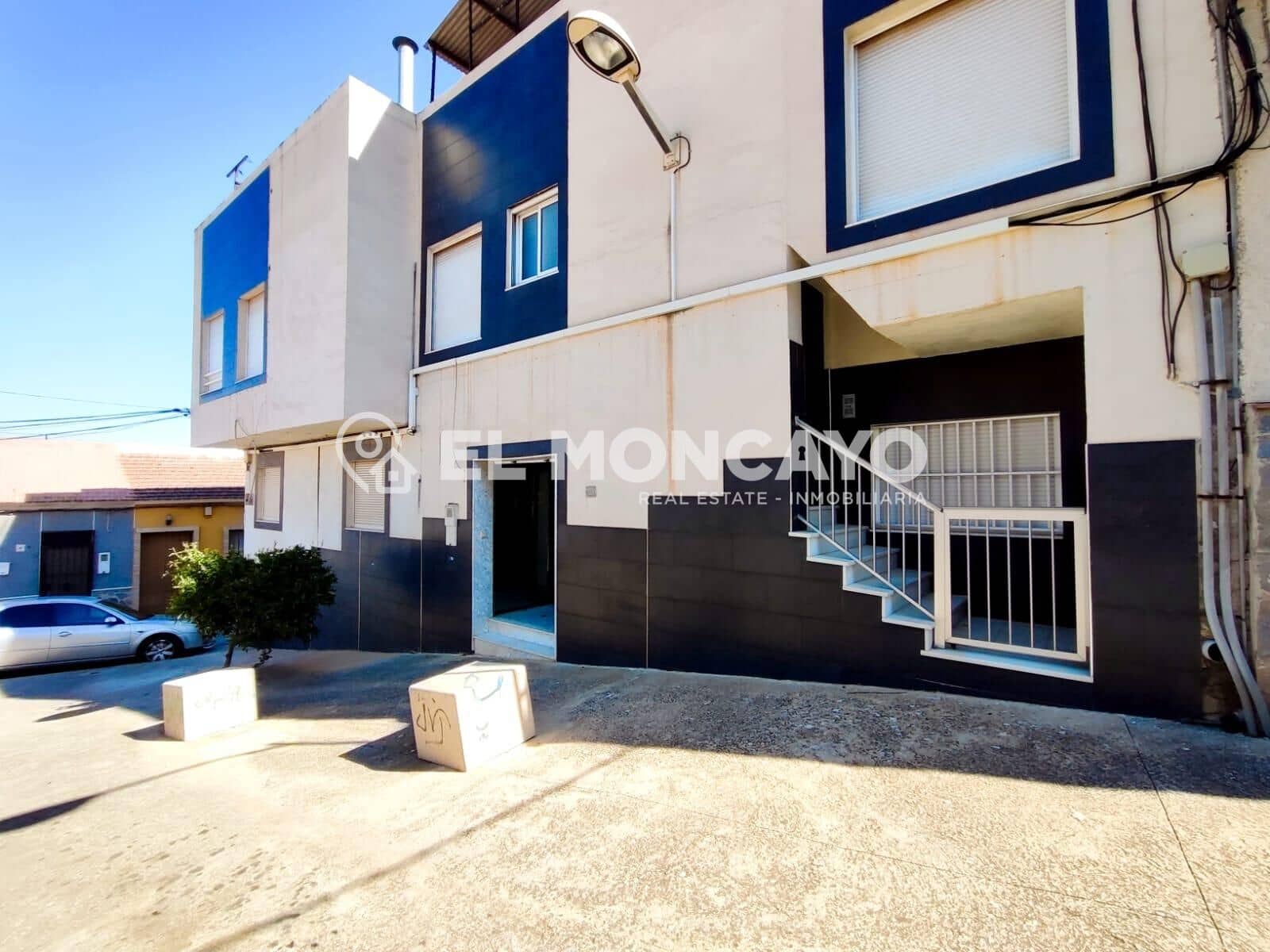 6 slaapkamer Halfvrijstaande villa te koop in Bigastro met garage - € 169.900 (Ref: 9644939)