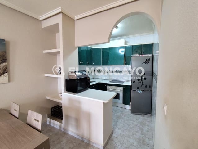 2 sovrum Bungalow till salu i Guardamar del Segura med pool - 129 990 € (Ref: 9648043)