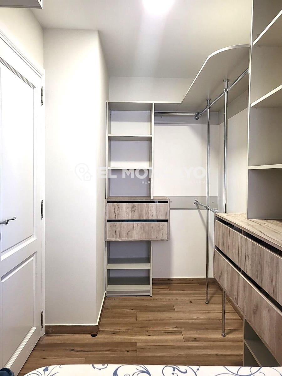 2 bedroom Apartment for sale in Guardamar del Segura with garage - € 575,000 (Ref: 9648044)