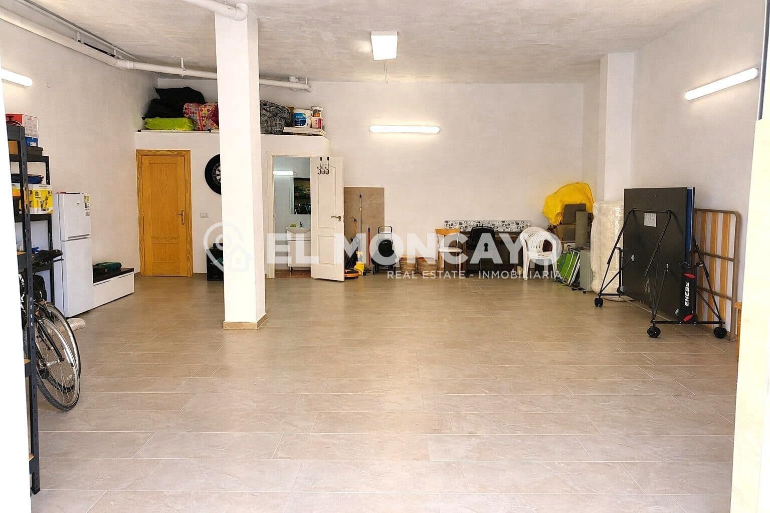 2 bedroom Apartment for sale in Guardamar del Segura with garage - € 575,000 (Ref: 9648044)