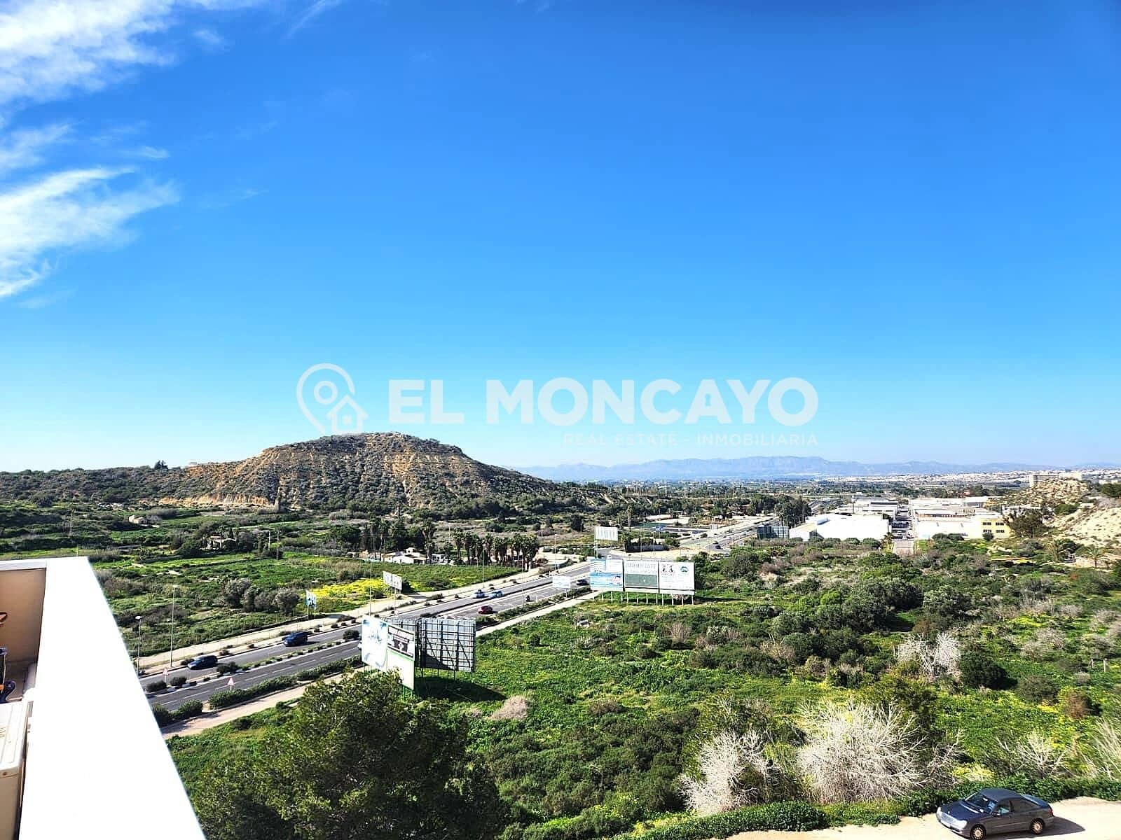 2 bedroom Apartment for sale in Guardamar del Segura with garage - € 575,000 (Ref: 9648044)