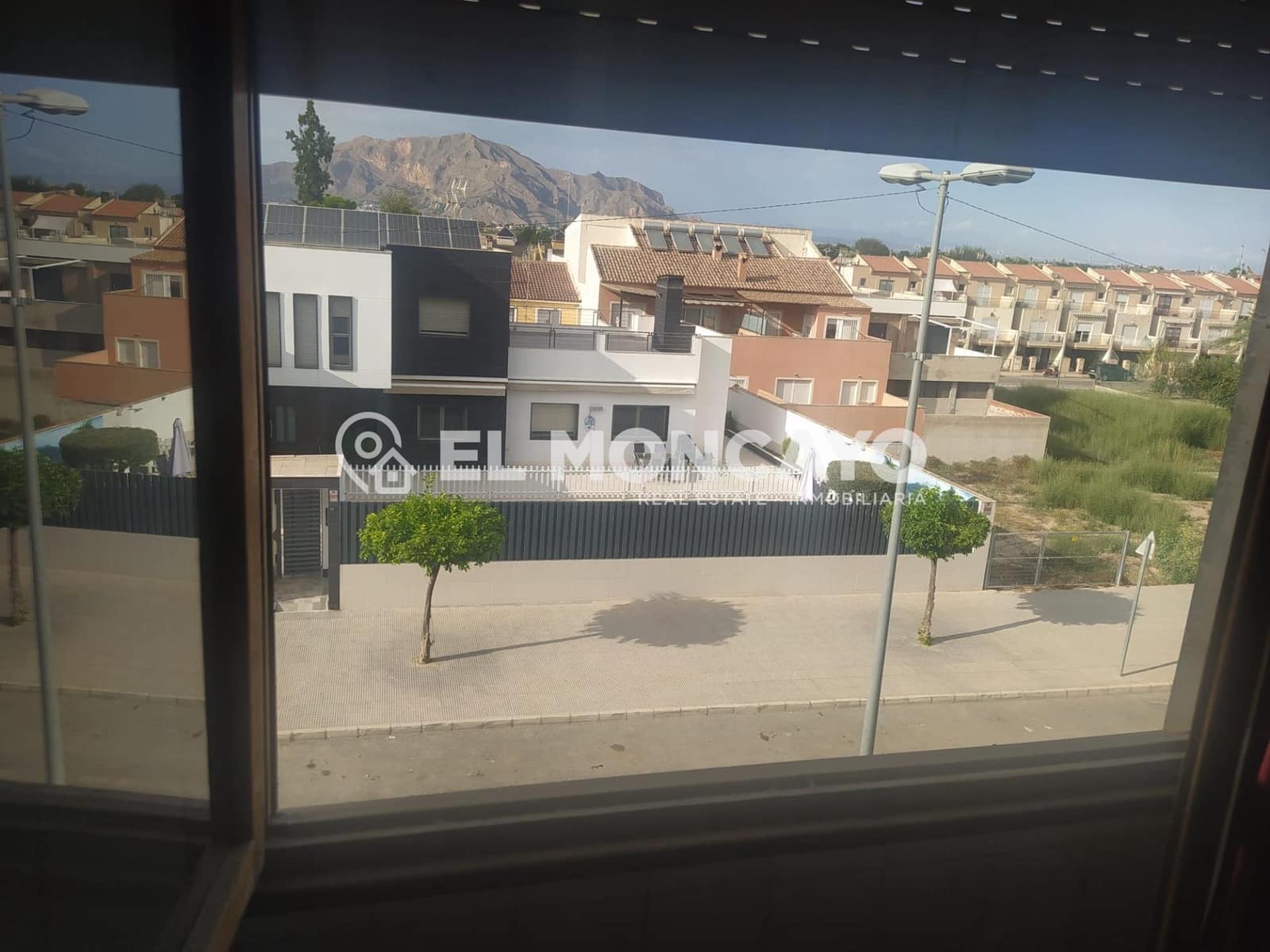 4 quarto Moradia em Banda para venda em Bigastro com garagem - 145 000 € (Ref: 9648046)