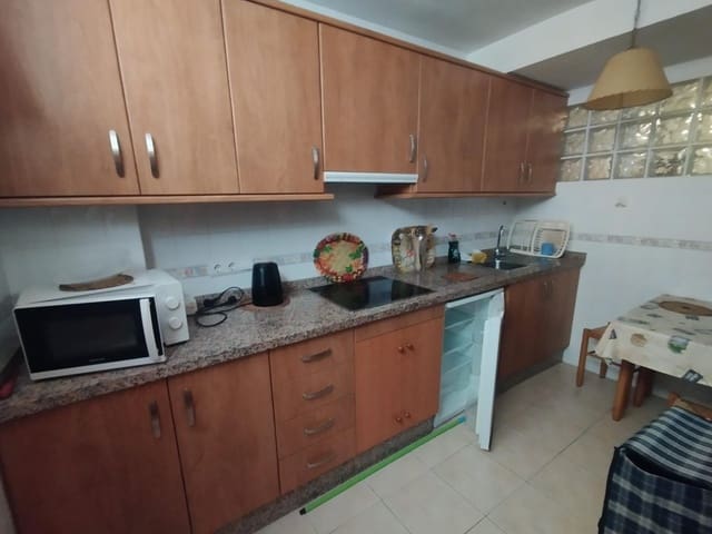 Studio à vendre à Guardamar del Segura avec piscine - 67 990 € (Ref: 9651864)