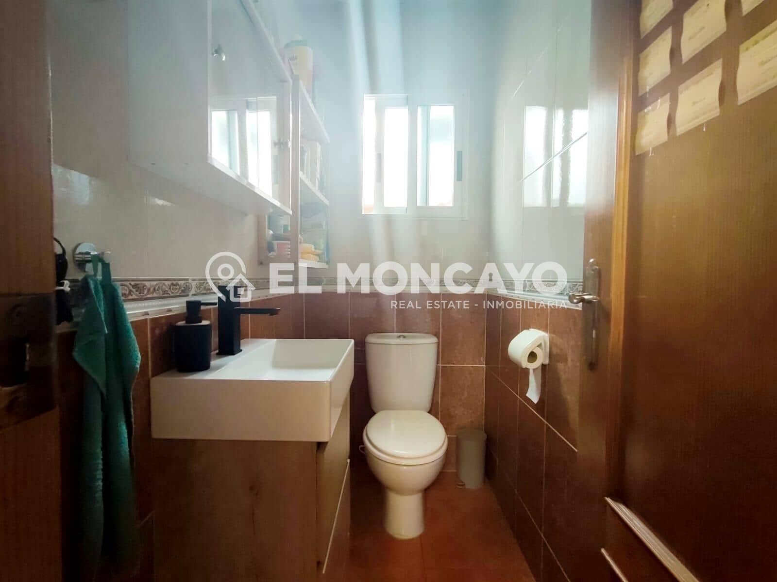 Adosado de 3 habitaciones en Torrevieja en venta - 192.000 € (Ref: 9674137)