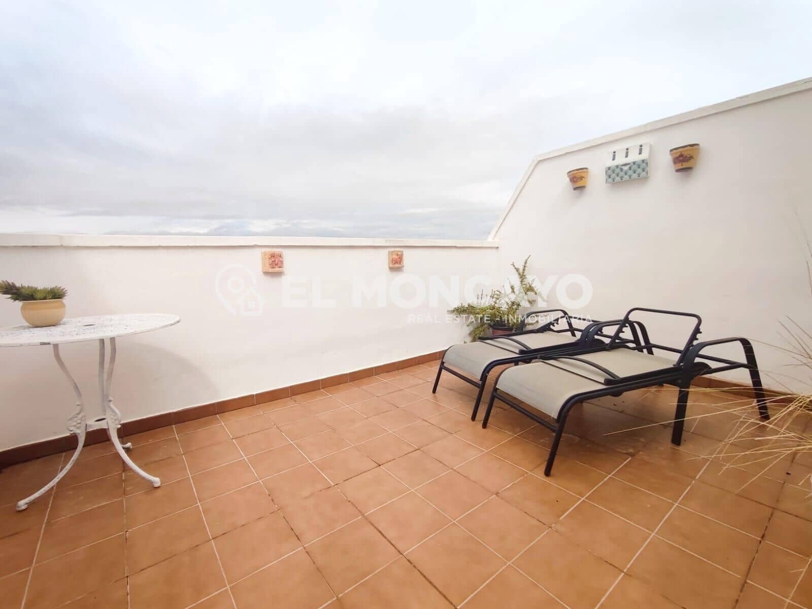 Adosado de 3 habitaciones en Torrevieja en venta - 192.000 € (Ref: 9674137)