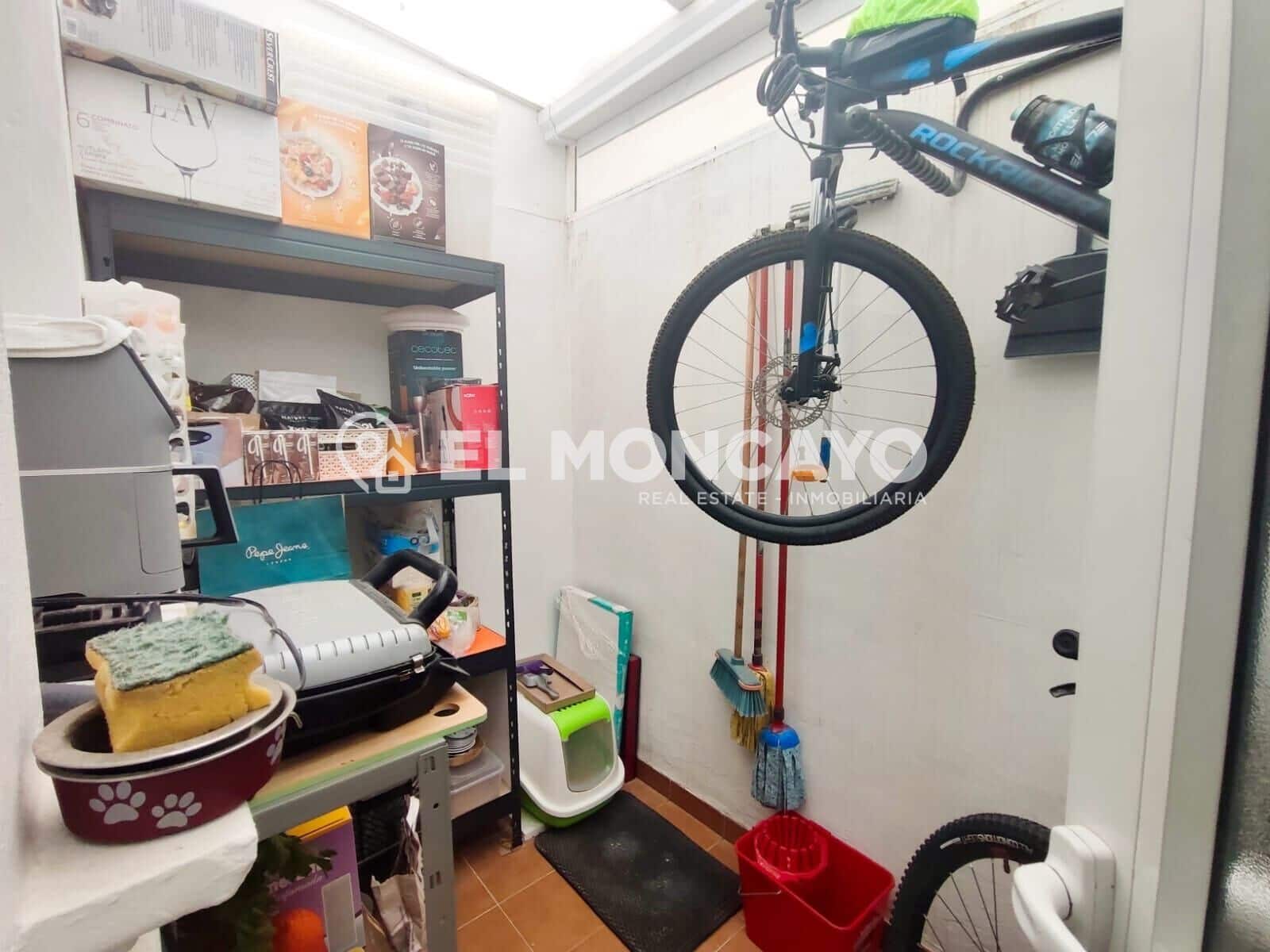 Adosado de 3 habitaciones en Torrevieja en venta - 192.000 € (Ref: 9674137)