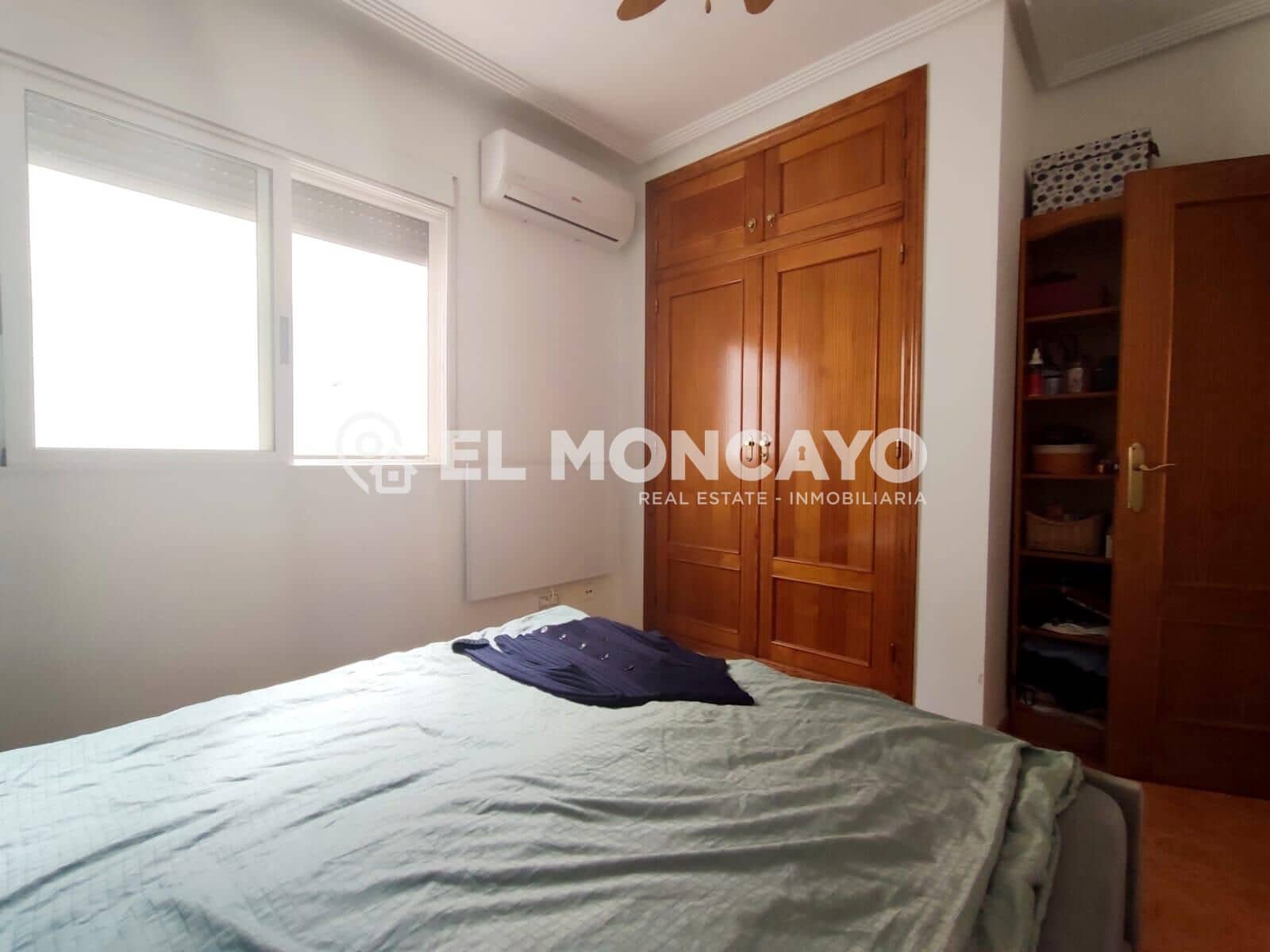 Adosado de 3 habitaciones en Torrevieja en venta - 192.000 € (Ref: 9674137)