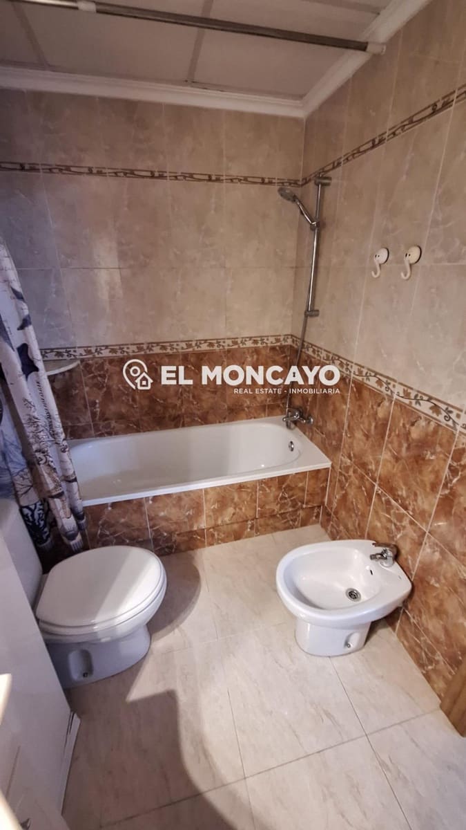 2 bedroom Apartment for sale in Guardamar del Segura with pool garage - € 185,000 (Ref: 9677409)