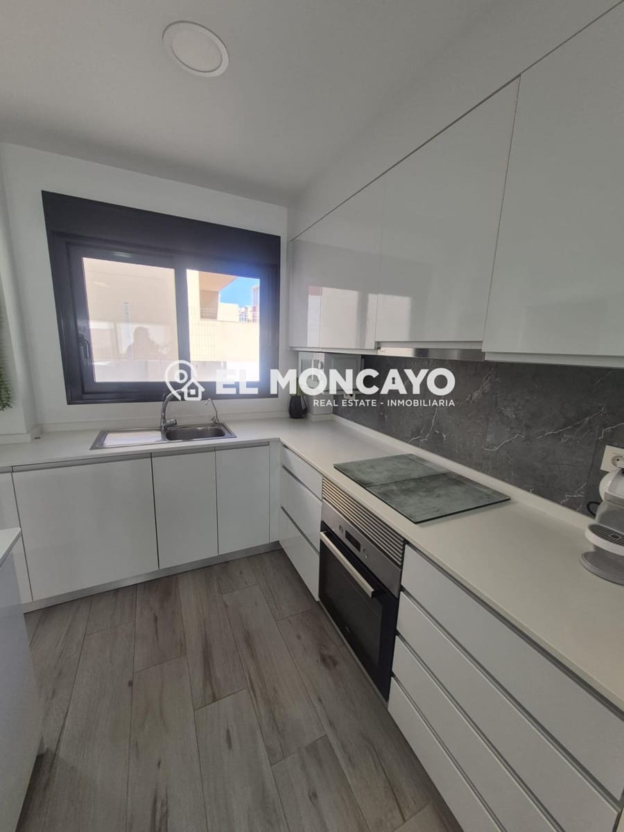 Apartamento de 3 habitaciones en Guardamar del Segura en venta con piscina garaje - 289.900 € (Ref: 9679790)