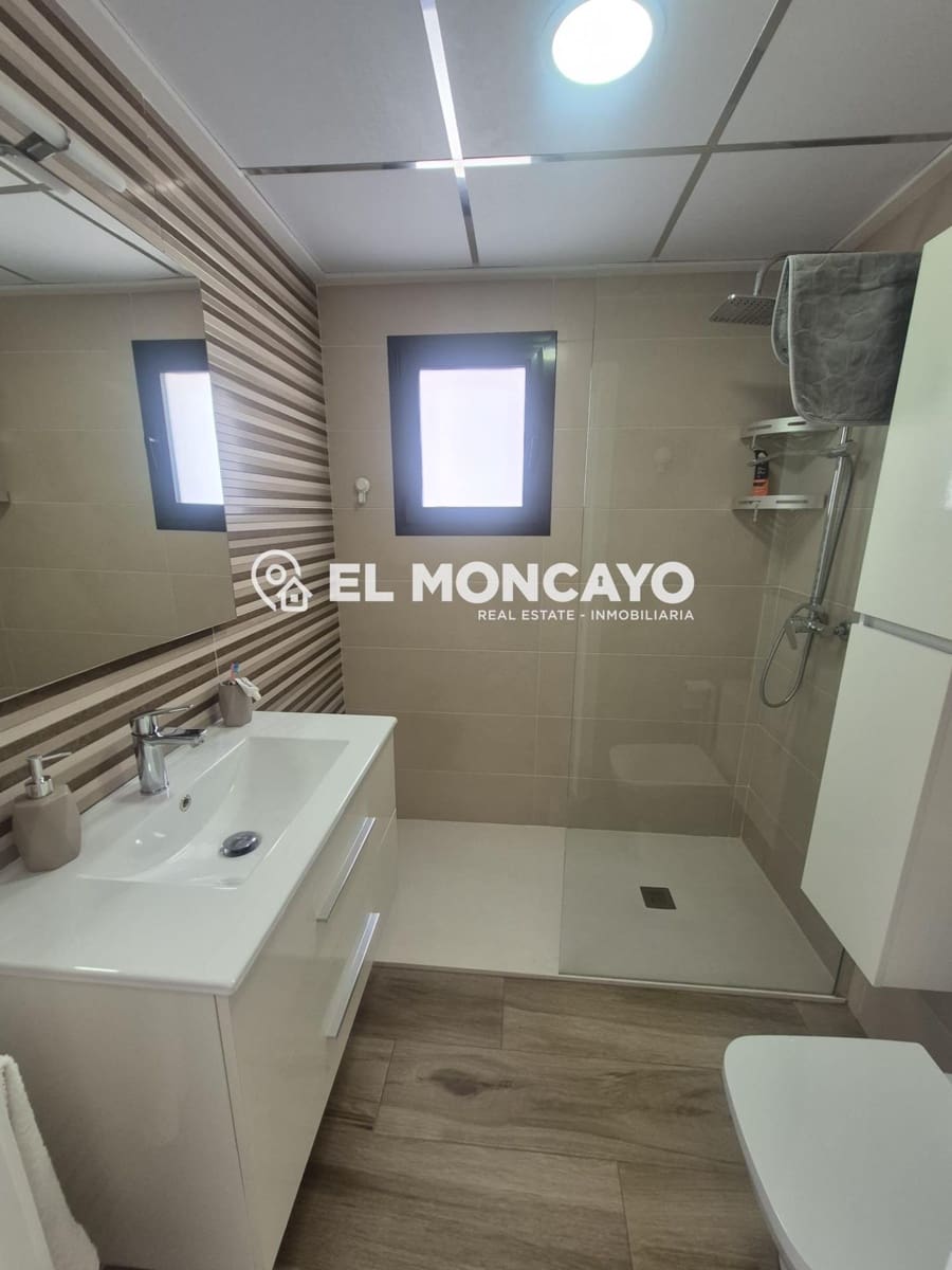 Apartamento de 3 habitaciones en Guardamar del Segura en venta con piscina garaje - 289.900 € (Ref: 9679790)