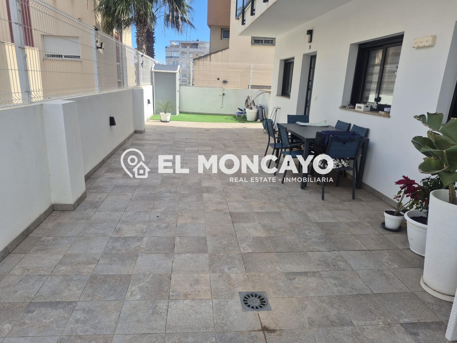 Apartamento de 3 habitaciones en Guardamar del Segura en venta con piscina garaje - 289.900 € (Ref: 9679790)