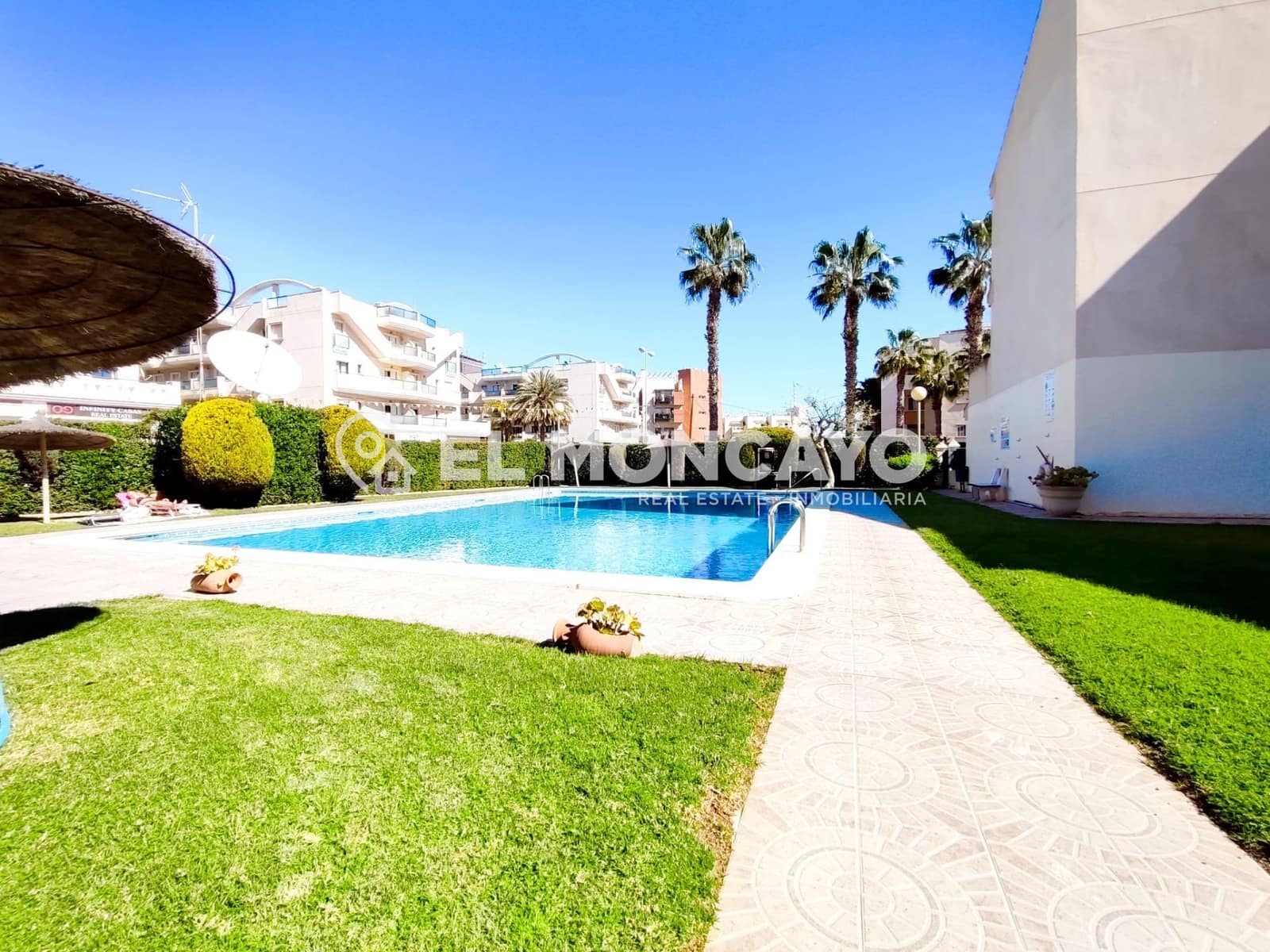 3 slaapkamer Rijtjeshuis te koop in La Regia met zwembad - € 233.000 (Ref: 9690542)