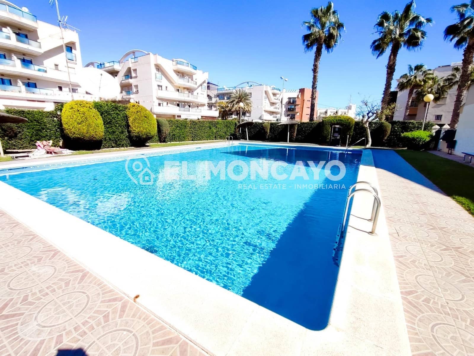 3 slaapkamer Rijtjeshuis te koop in La Regia met zwembad - € 233.000 (Ref: 9690542)