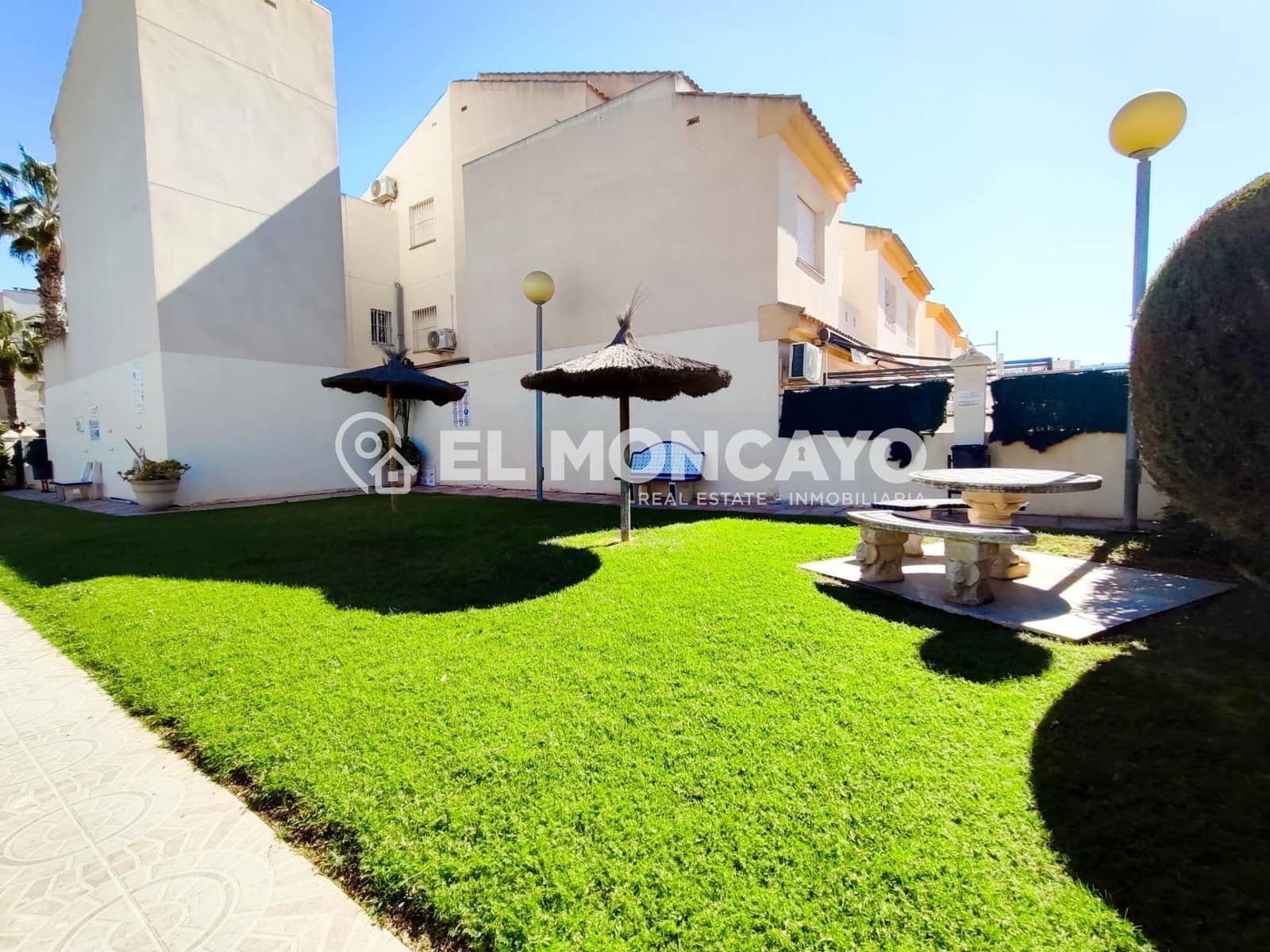 3 slaapkamer Rijtjeshuis te koop in La Regia met zwembad - € 233.000 (Ref: 9690542)