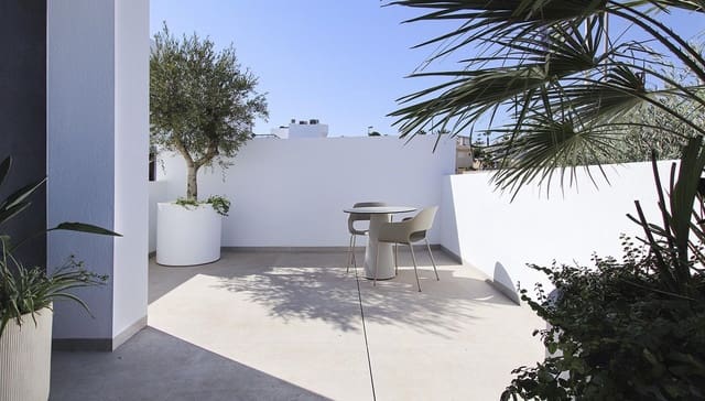 4 bedroom Villa for sale in La Marquesa, Rojales with pool garage - € 798,750 (Ref: 9701571)