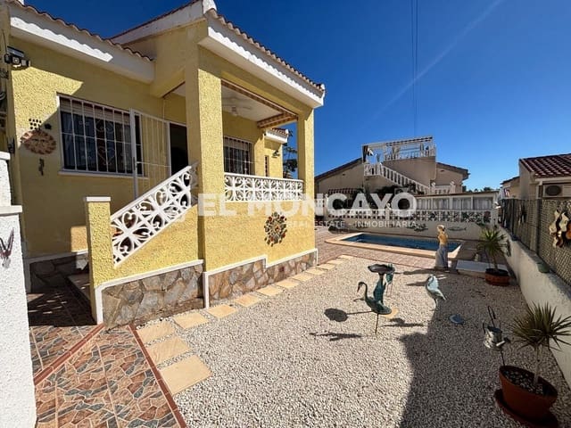 2 bedroom Villa for sale in La Marquesa, Rojales with pool - € 225,000 (Ref: 9711904)