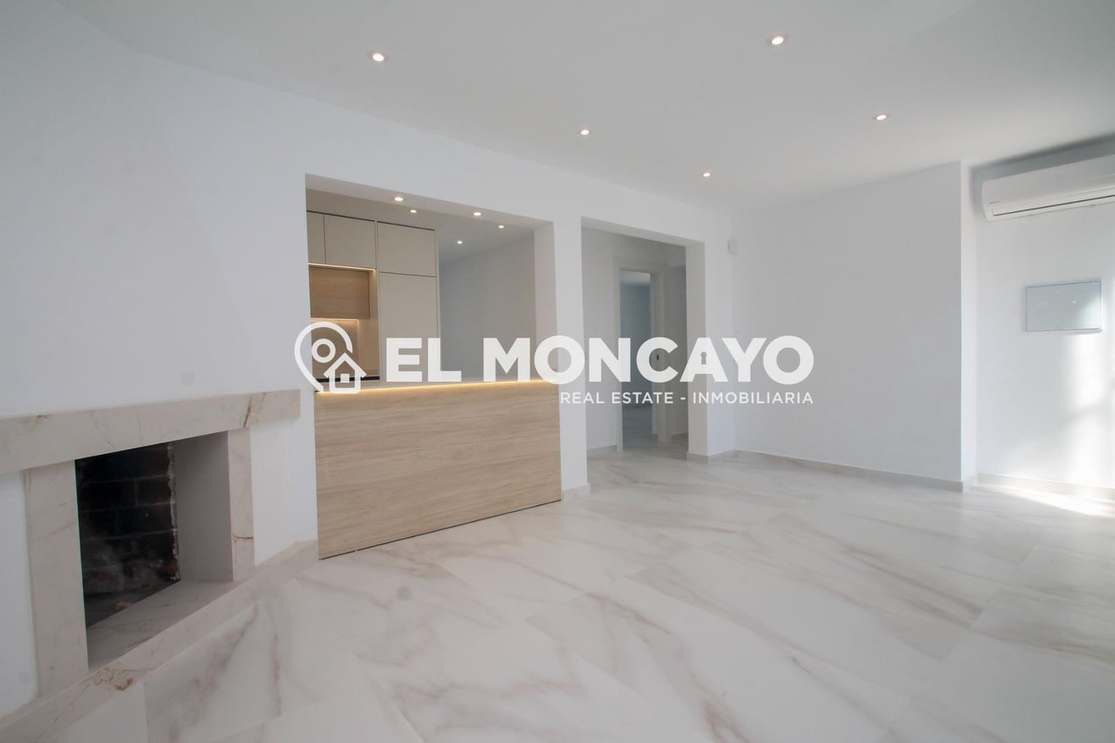 5 bedroom Villa for sale in Torrevieja with pool - € 665,000 (Ref: 9732036)