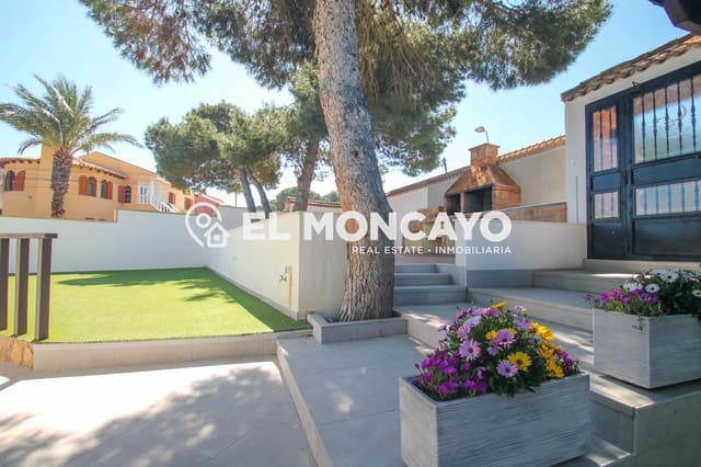 5 bedroom Villa for sale in Los Balcones - Los Altos, Torrevieja with pool - € 665,000 (Ref: 9732036)