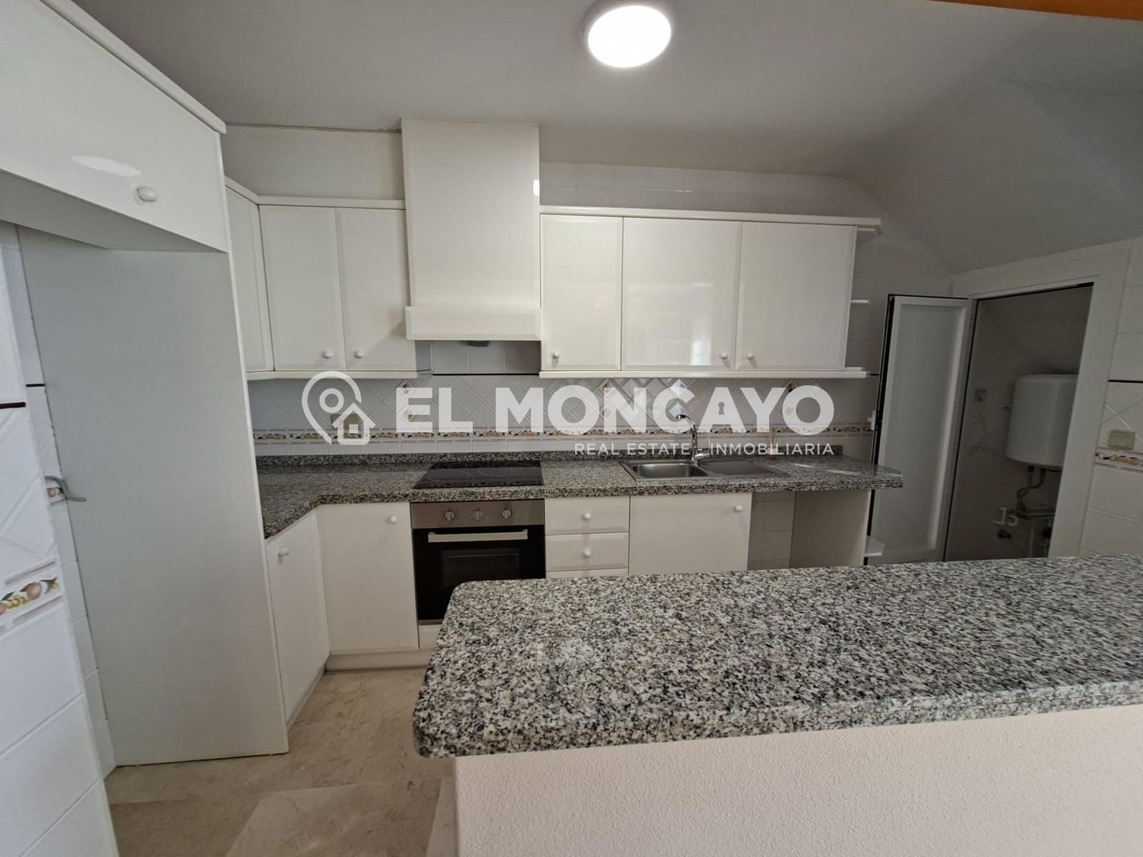 2 bedroom Bungalow for sale in Orihuela Costa with pool - € 229,000 (Ref: 9732037)