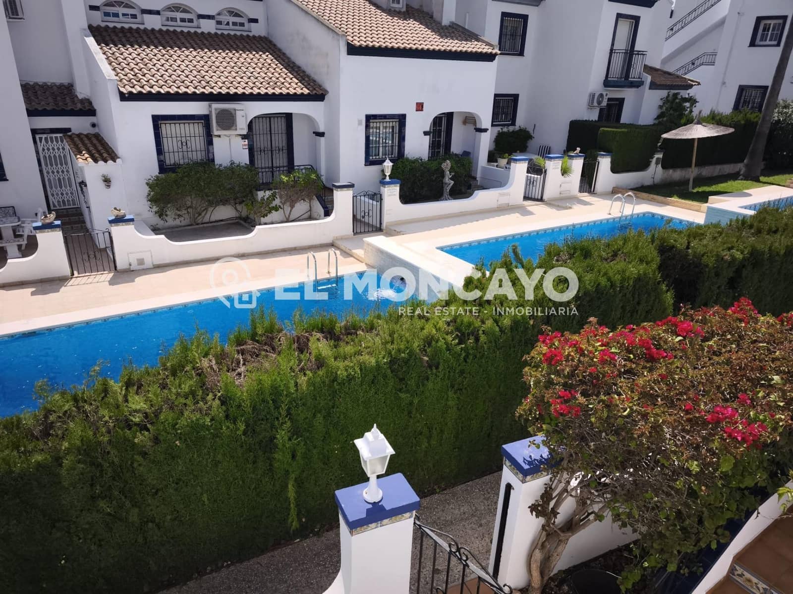 2 bedroom Bungalow for sale in Orihuela Costa with pool - € 229,000 (Ref: 9732037)