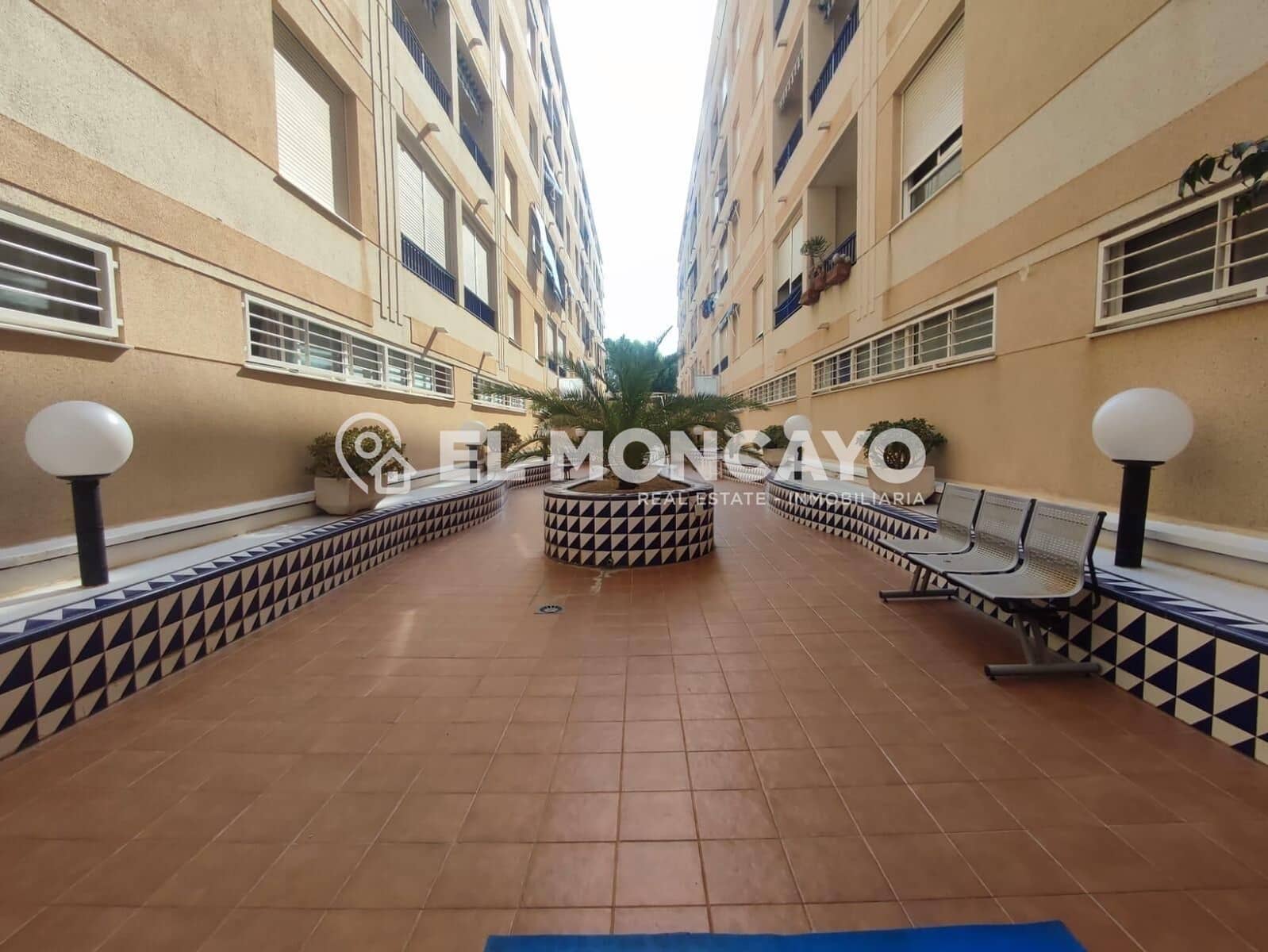 3 sovrum Lägenhet till salu i Guardamar del Segura med pool garage - 220 000 € (Ref: 9735525)