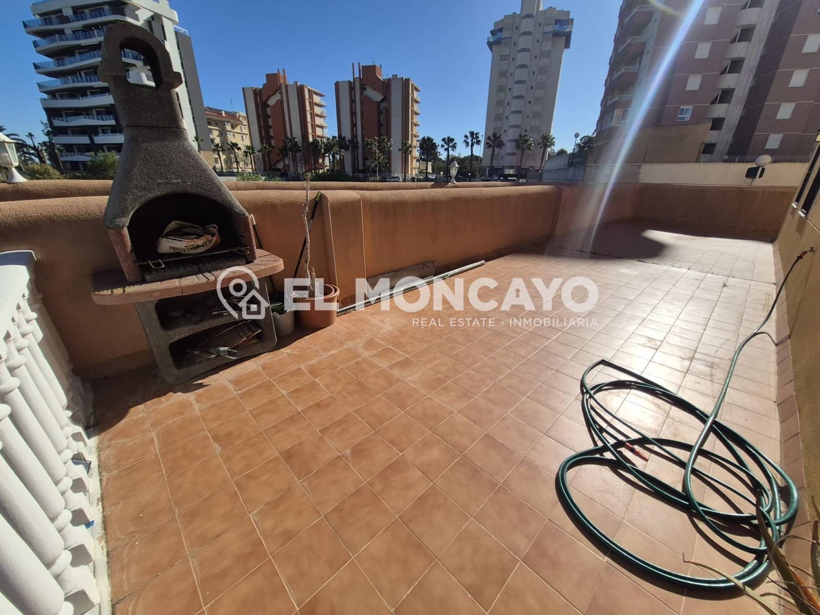 3 slaapkamer Appartement te koop in Guardamar del Segura met zwembad garage - € 349.500 (Ref: 9751931)