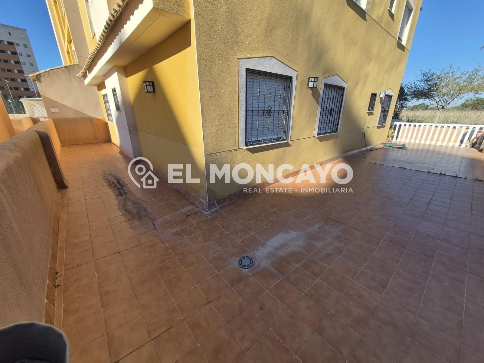 3 slaapkamer Appartement te koop in Guardamar del Segura met zwembad garage - € 349.500 (Ref: 9751931)