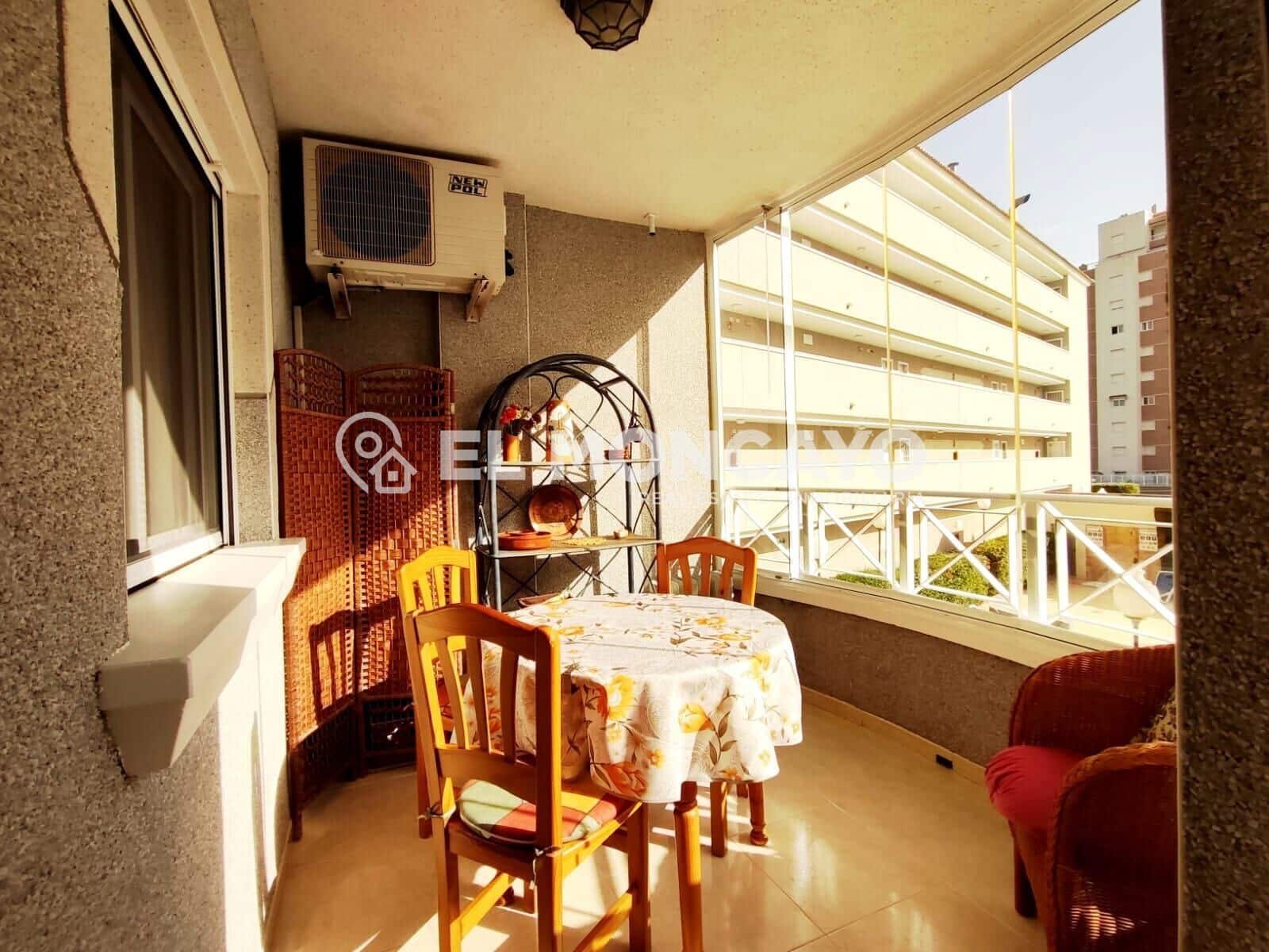 1 soveværelse Lejlighed til salg i Guardamar del Segura med swimmingpool - € 124.900 (Ref: 9755598)