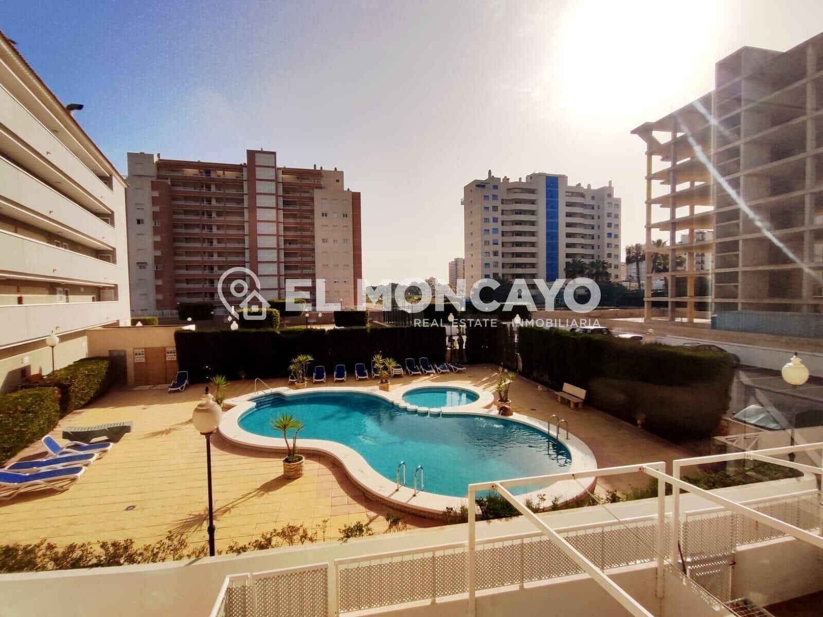 1 soveværelse Lejlighed til salg i Guardamar del Segura med swimmingpool - € 124.900 (Ref: 9755598)