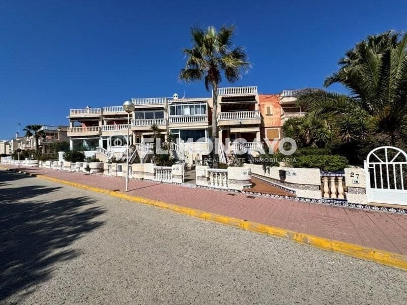 2 soverom Bungalow til salgs i Guardamar del Segura med garasje - € 450 000 (Ref: 9758897)