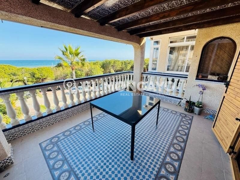 2 soverom Bungalow til salgs i Guardamar del Segura med garasje - € 450 000 (Ref: 9758897)